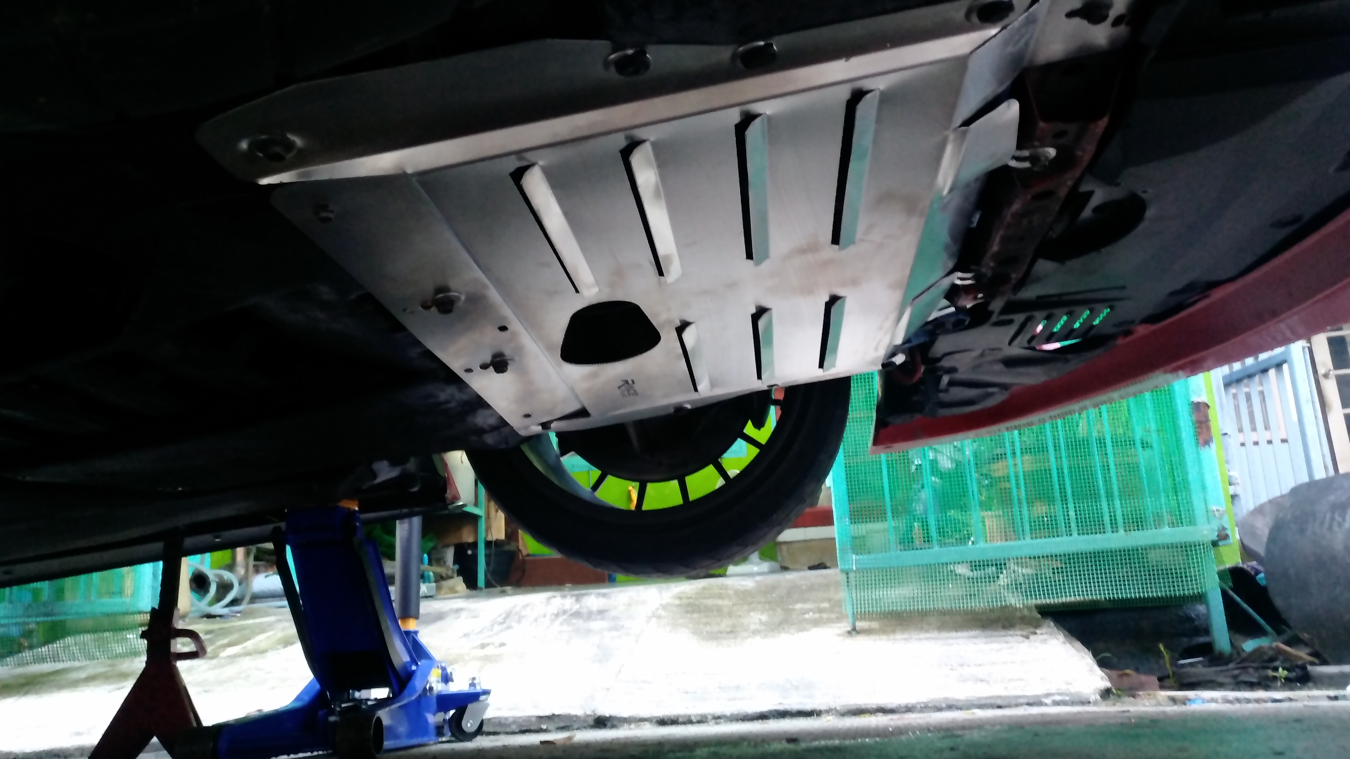 แผ่นปิดใต้ห้องเครื่องอลูมิเนียม Toyota Ft86 Raceplate_Undertray