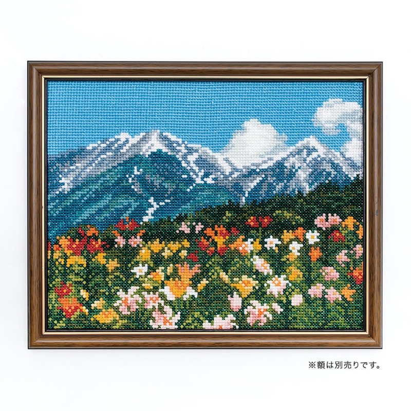 Cosmo ชุดปักครอสติส Lily flowers and the Northen Alps พร้อมปักครบชุด