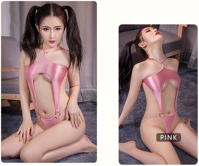 L017 ชุดว่ายน้ำเซ็กซี่ ชุดว่ายน้ำอีโรติกสไตล์ญี่ปุ่นมาในแบบชุดว่ายน้ำวันพีช ตัวชุดเป็นผ้ายืดเนื้อมันวาวนุ่มลื่นมือ สวมใส่แบบใช้สายรั้งผูกคล้องคอแล้วโยงมาร้อยห่วงด้านข้างแล้วค่อยผูกหลังค่ะ