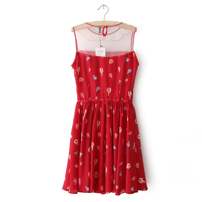 ชุดเดรสแขนกุด ผ้าชีฟองเนื้อดีสีแดง ลายบอลลูน ส่งฟรี ems