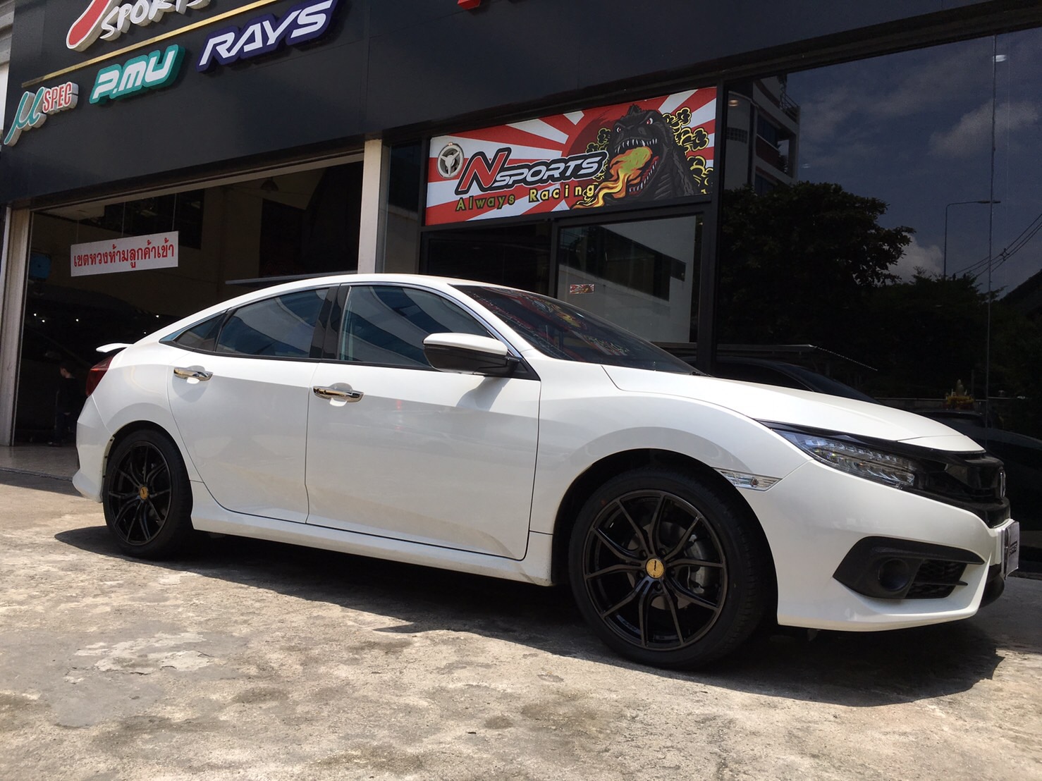 Honda Civic FC + Rays 57FXX CJ 18x8+38 5-114.3