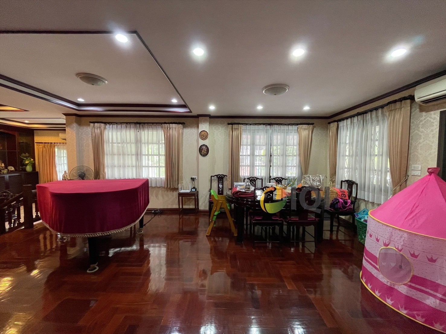 ขายบ้านเดี่ยว 2 ชั้น หมู่บ้านลดาวัลย์ ศรีนครินทร์ หน้าโครงการติดรถไฟฟ้า สถานีศรีแบริ่ง