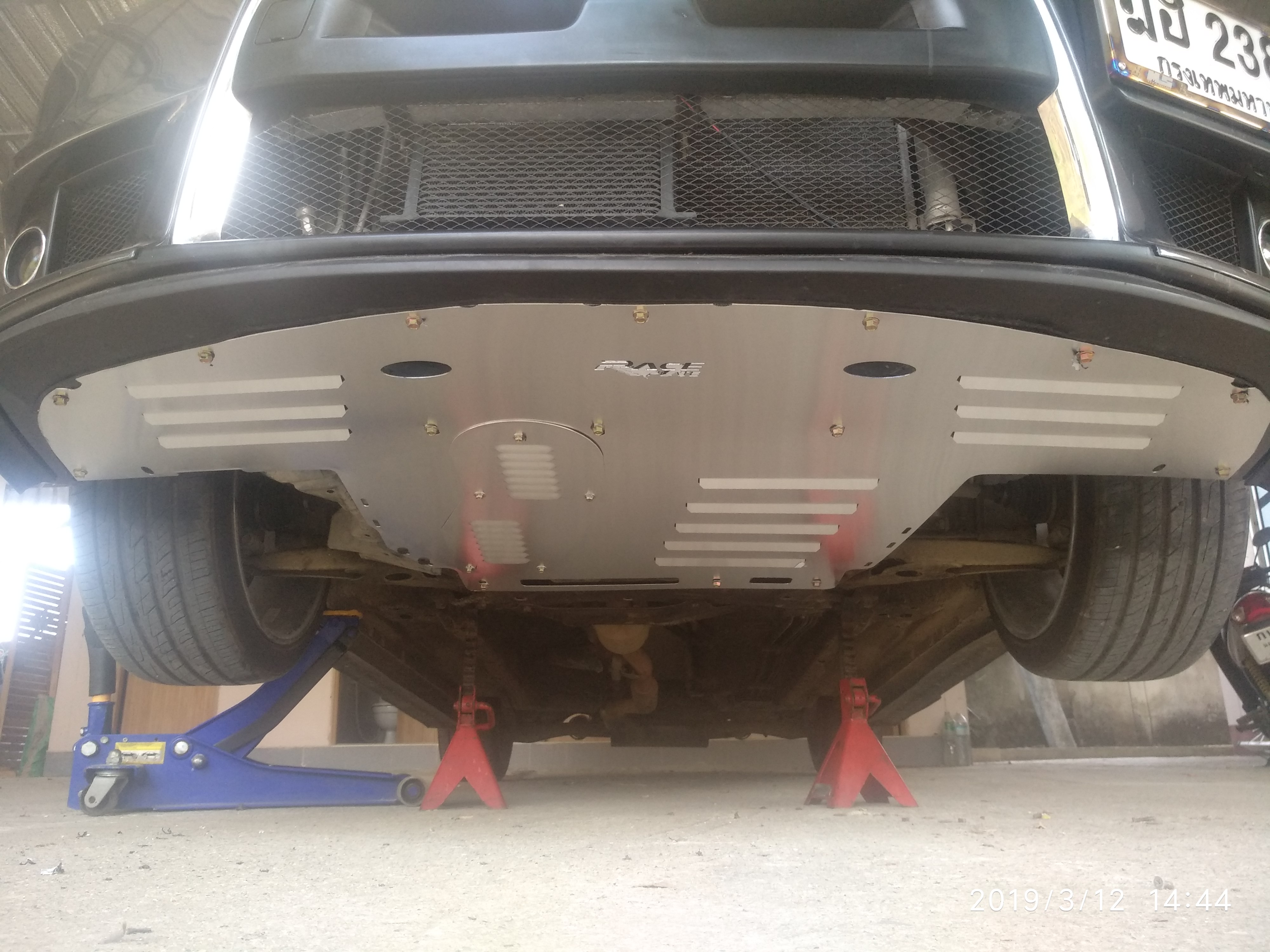 แผ่นปิดใต้ห้องเครื่องอลูมิเนียม Mitsubishi Lancer EX Raceplate_Undertray