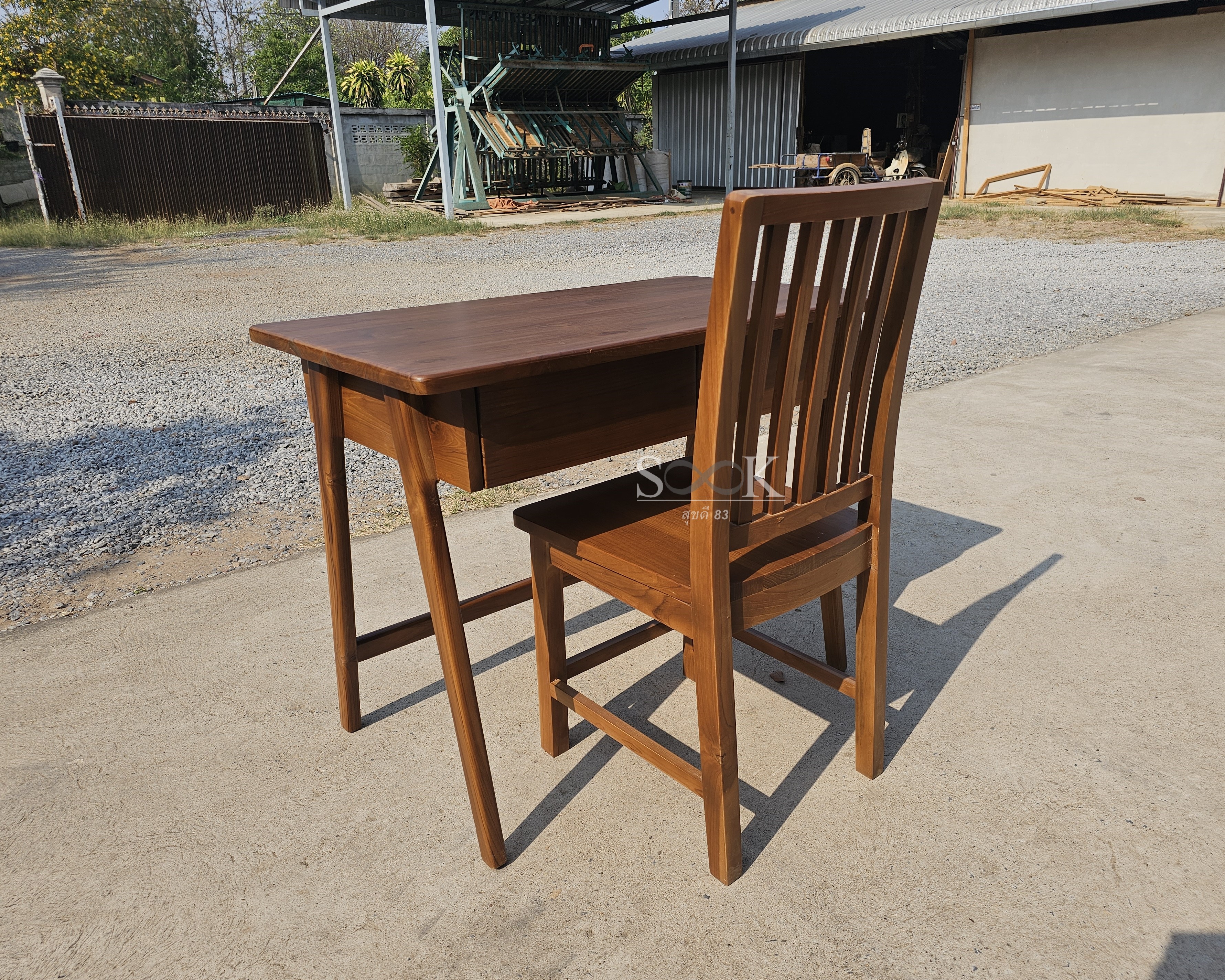 โต๊ะเขียนหนังสือมินิมอล + เก้าอี้สวีเดน