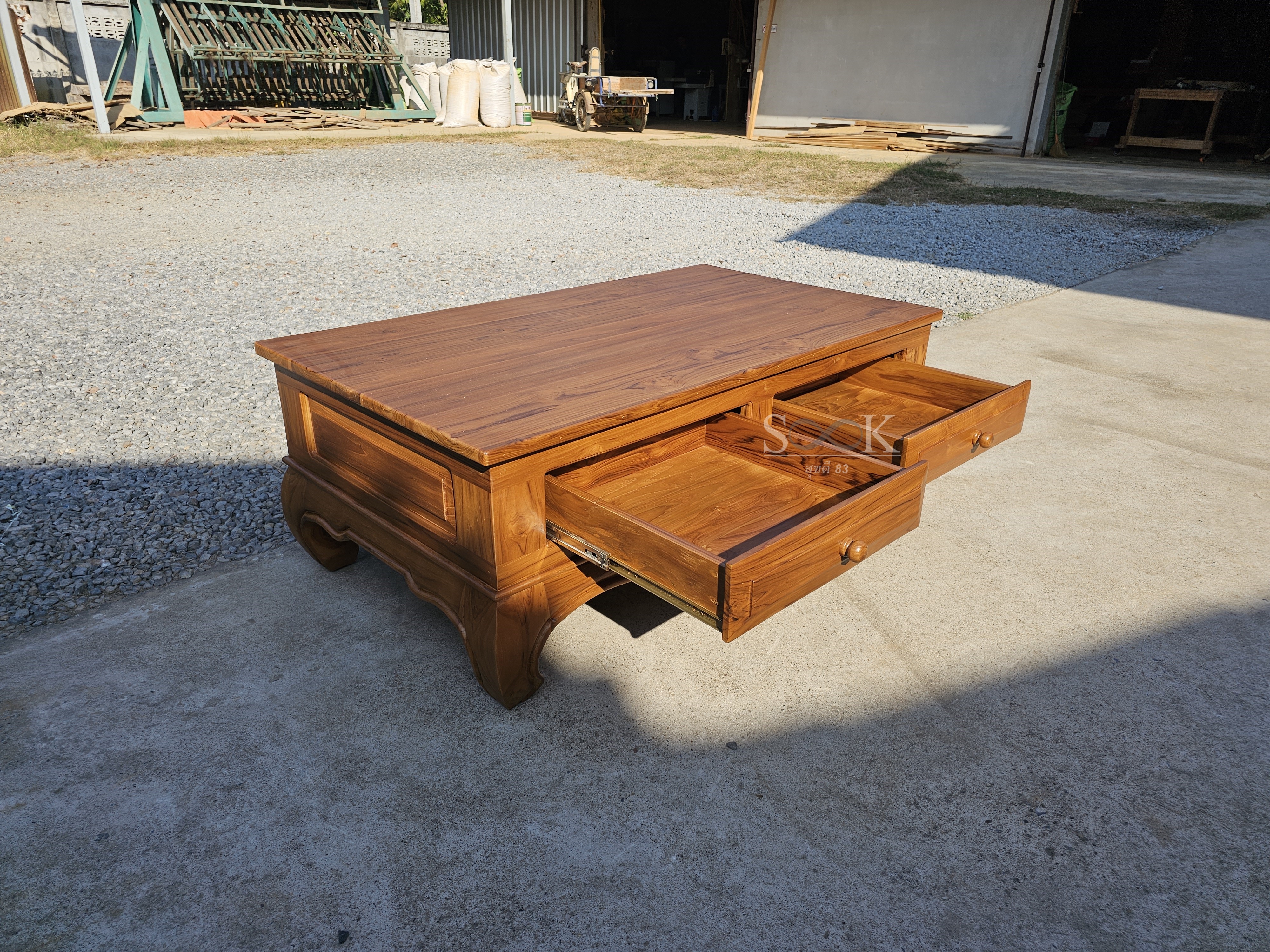 โต๊ะกลางขาคู้ มีลิ้นชัก