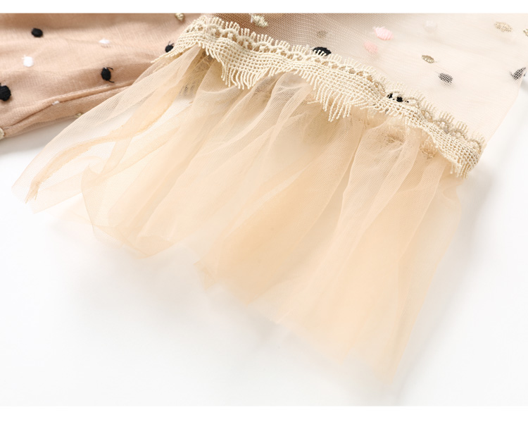 ชุดเดรสยาวสีครีม ผ้าโปร่งปักด้ายสีทอง ชมพูและสีดำลายวงรีเล็กๆๆ ส่งฟรี