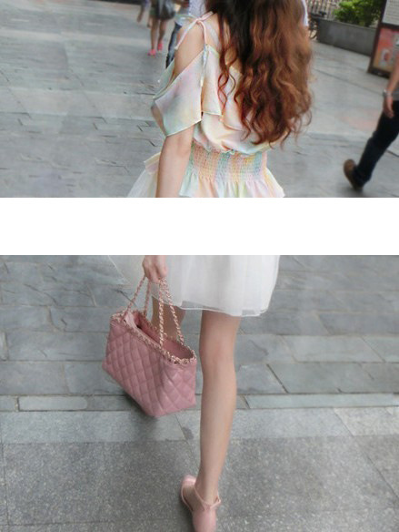 เสื้อผ้าชีฟองเนื้อดี สีลูกกวาด ไหล่สายเดี่ยวแบบผูก ส่งฟรี ems