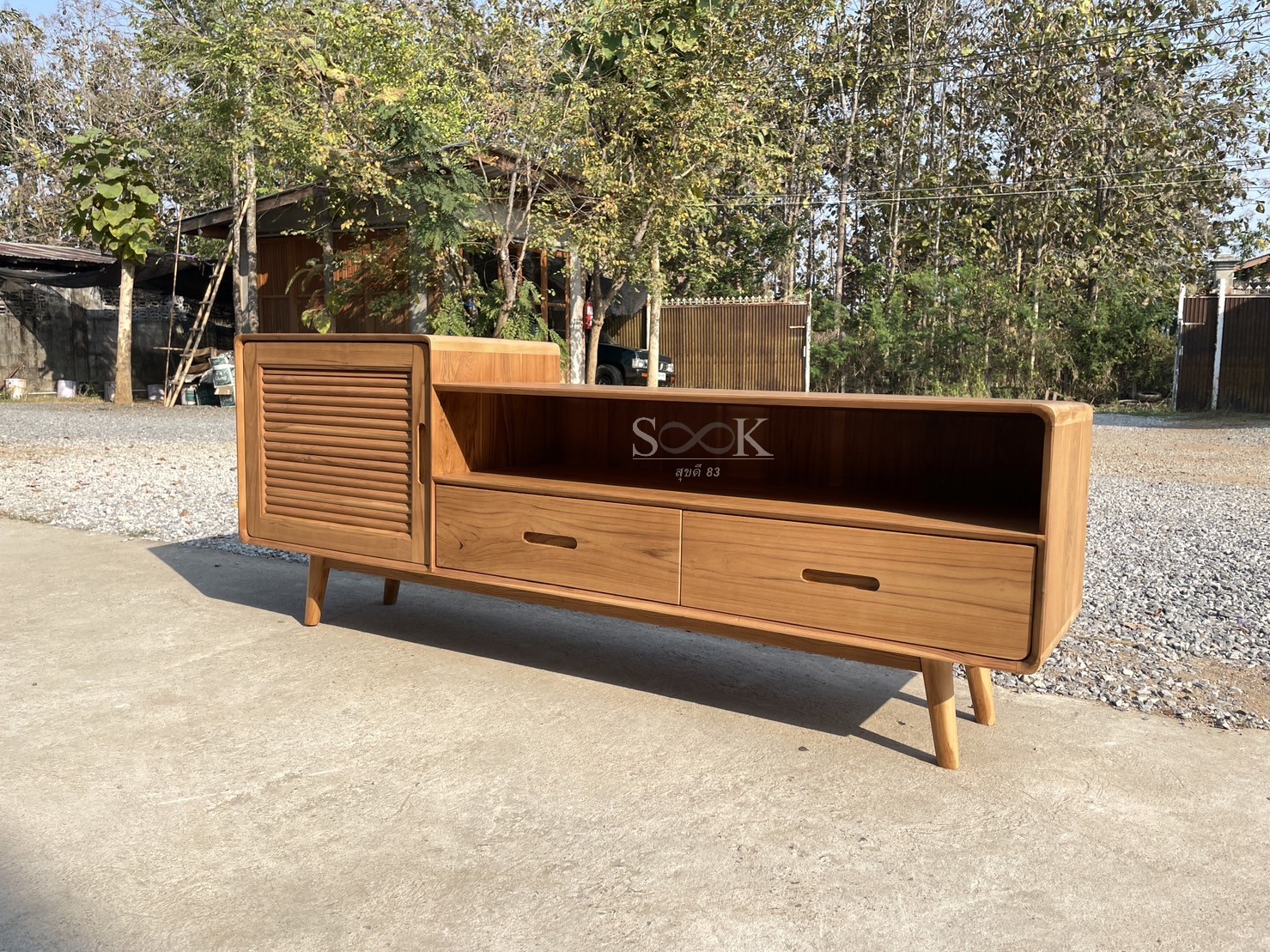 ไซด์บอร์ดวางทีวีบานเกล็ด (สีสัก)