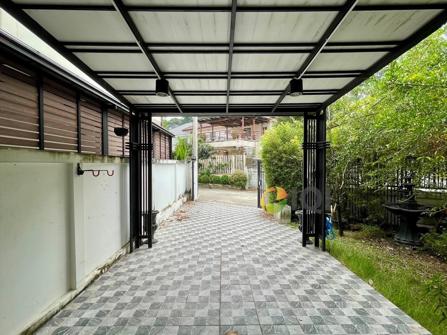 ขายบ้านเดี่ยว 2 ชั้น ถนนนวมินทร์ ซอย 24 ใกล้เดอะมอลล์บางกะปิ