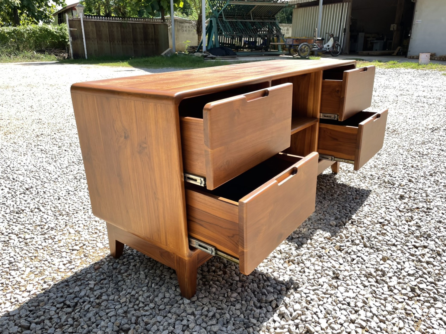 ชั้นวางทีวีมินิมอล