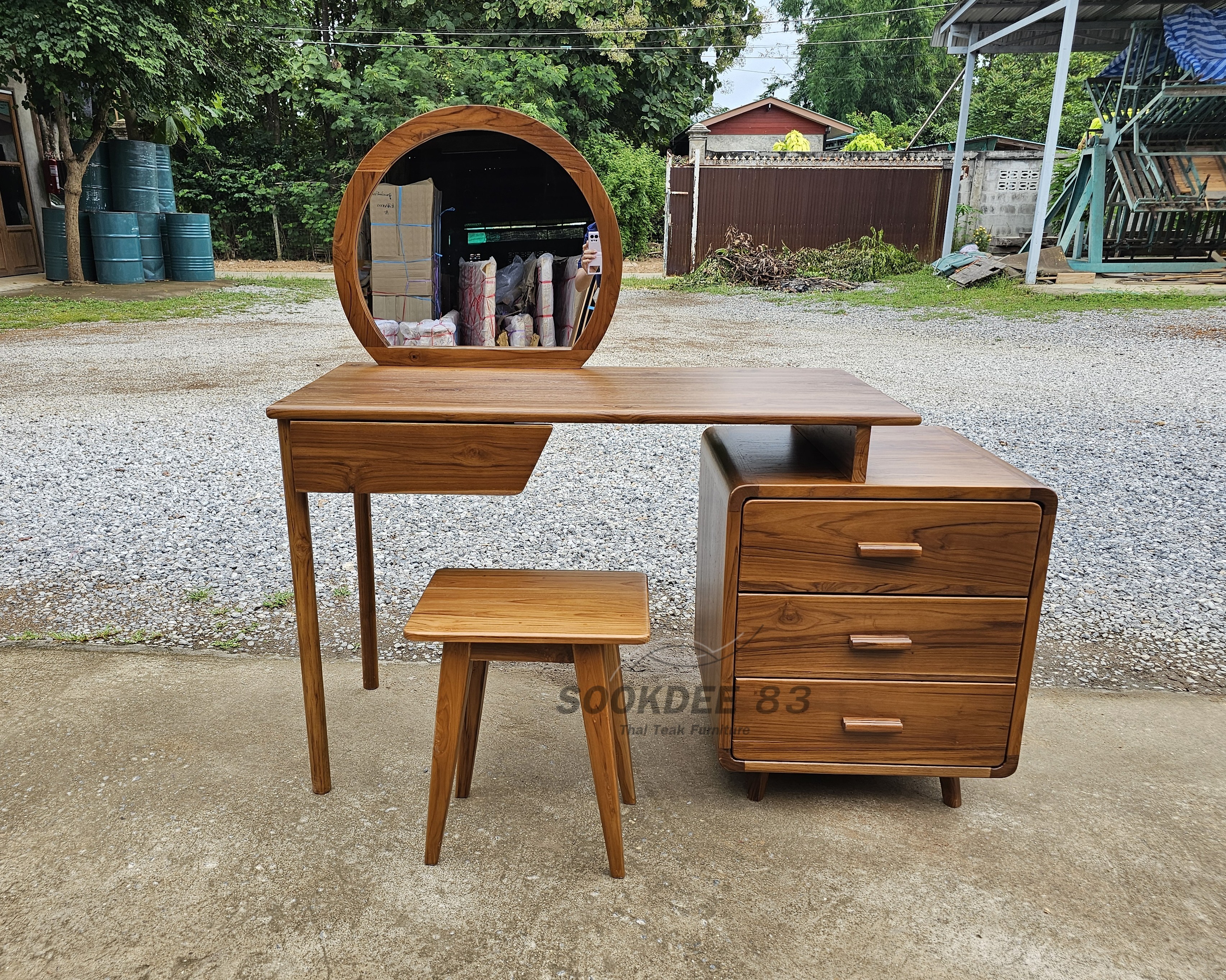 โต๊ะเครื่องแป้งมินิมอลผสมตู้ 3 ลิ้นชัก พร้อมเก้าอี้