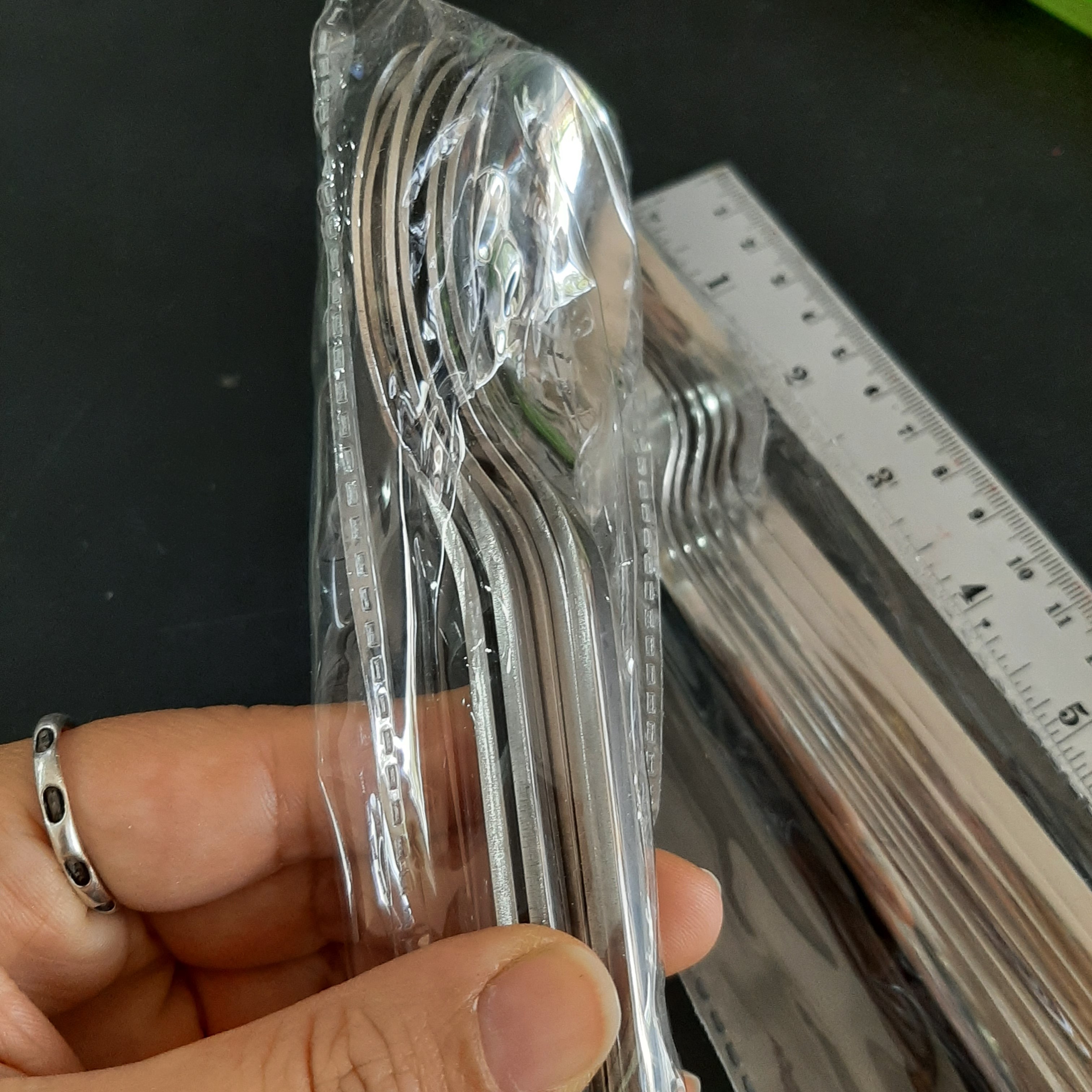 ช้อน-ส้อมเกาหลีสแตนเลส ยาว 21.6 ซม. (แพ็คละ 6 คัน)