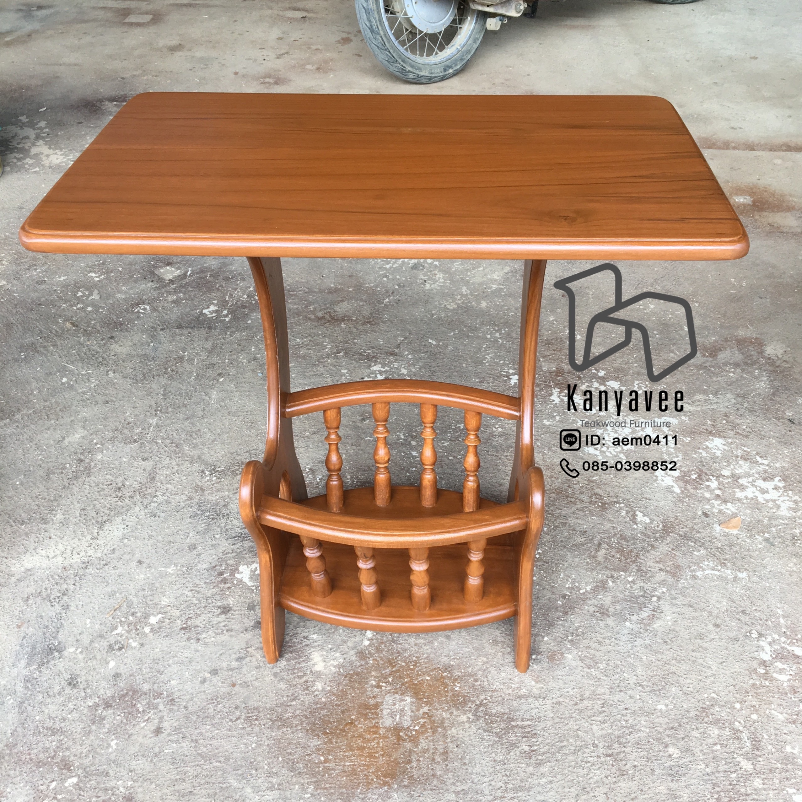 โต๊ะกระเช้าไม้สัก