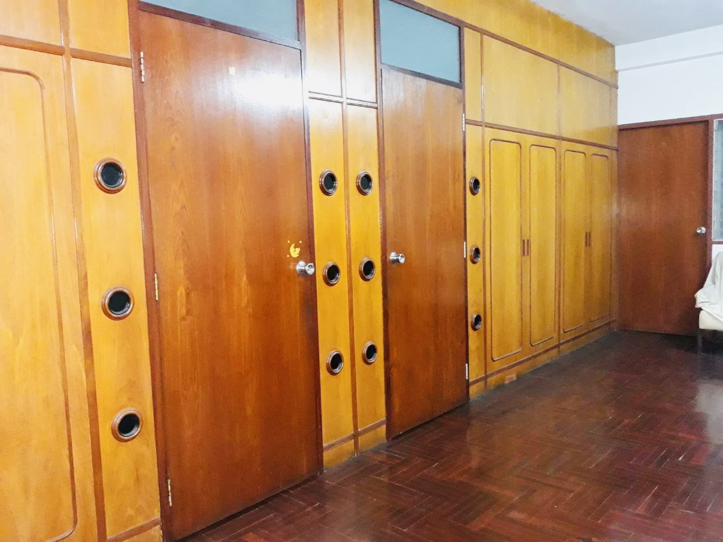 ขาย อาคารพาณิชย์ 2 คูหา 5 ชั้น ซอยนาคบำรุง เขตป้อมปราบศัตรูพ่าย