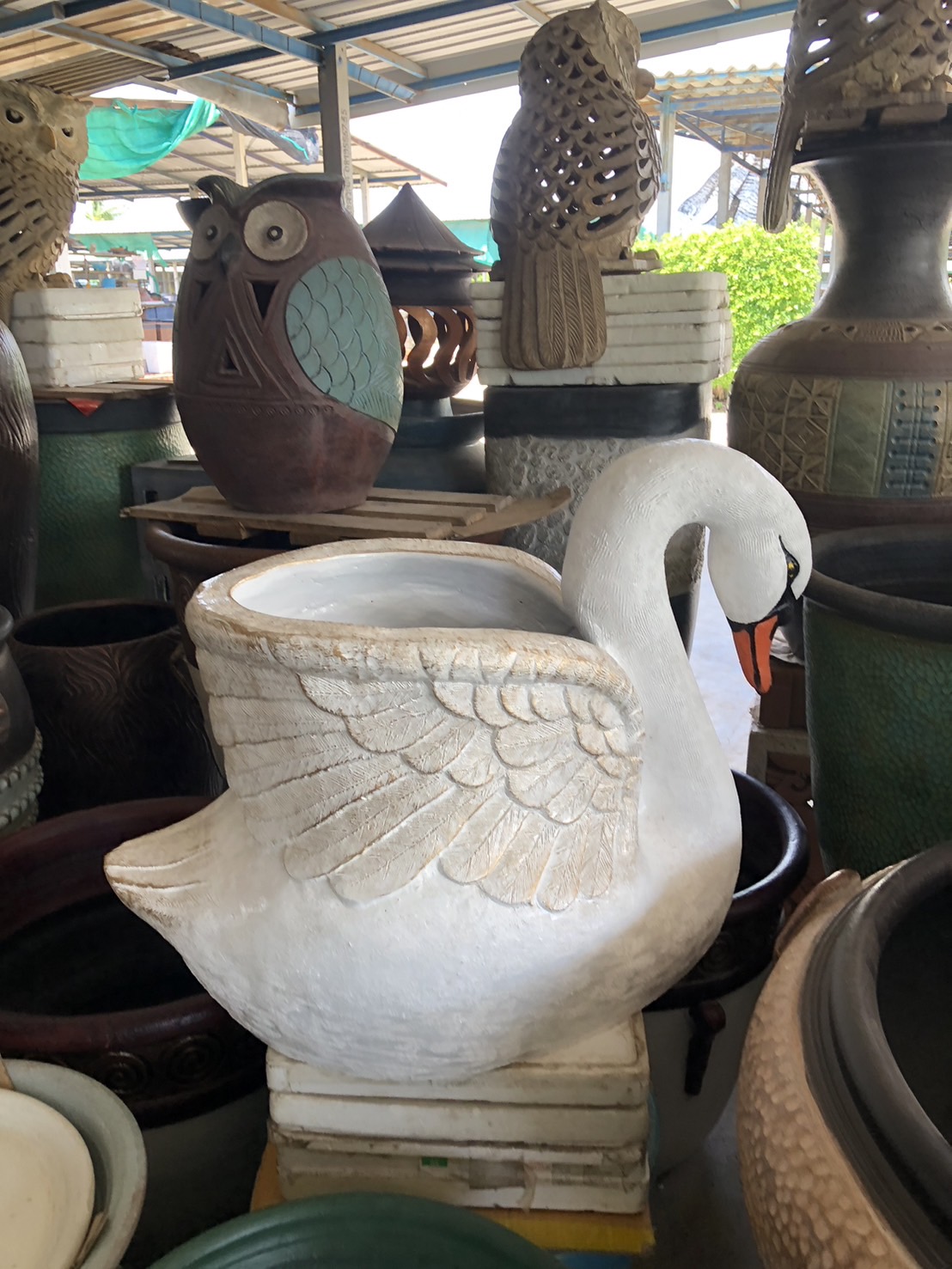 กระถางหงษ์ปลูกต้นไม้