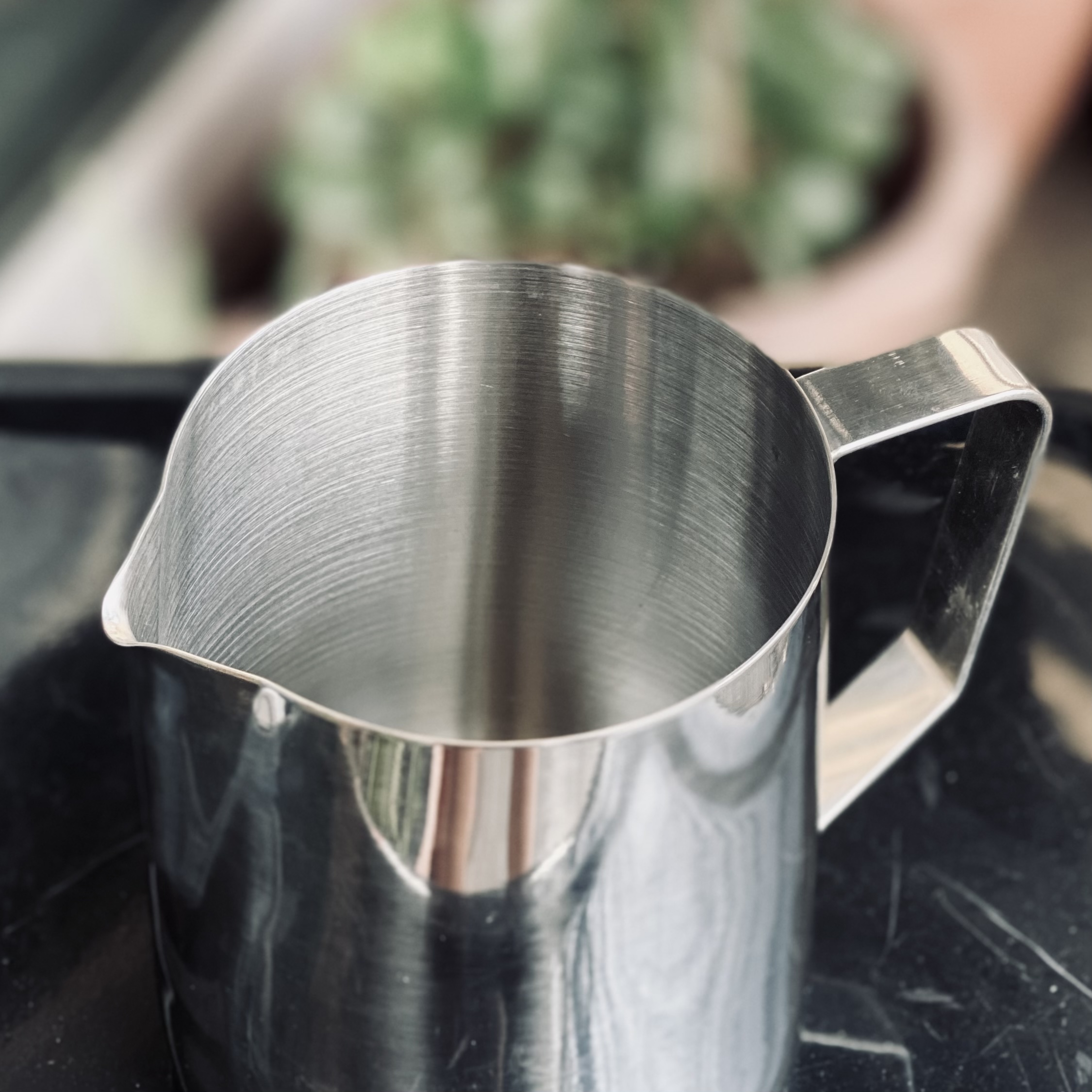 พิทเชอร์ สแตนเลส ขนาด 1000 มล