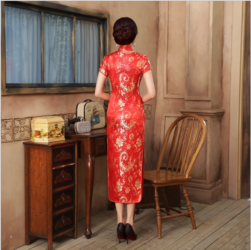 กี่เพ้ายาวสีแดง ทอลายดอกโบตั๋น ส่งฟรี ems