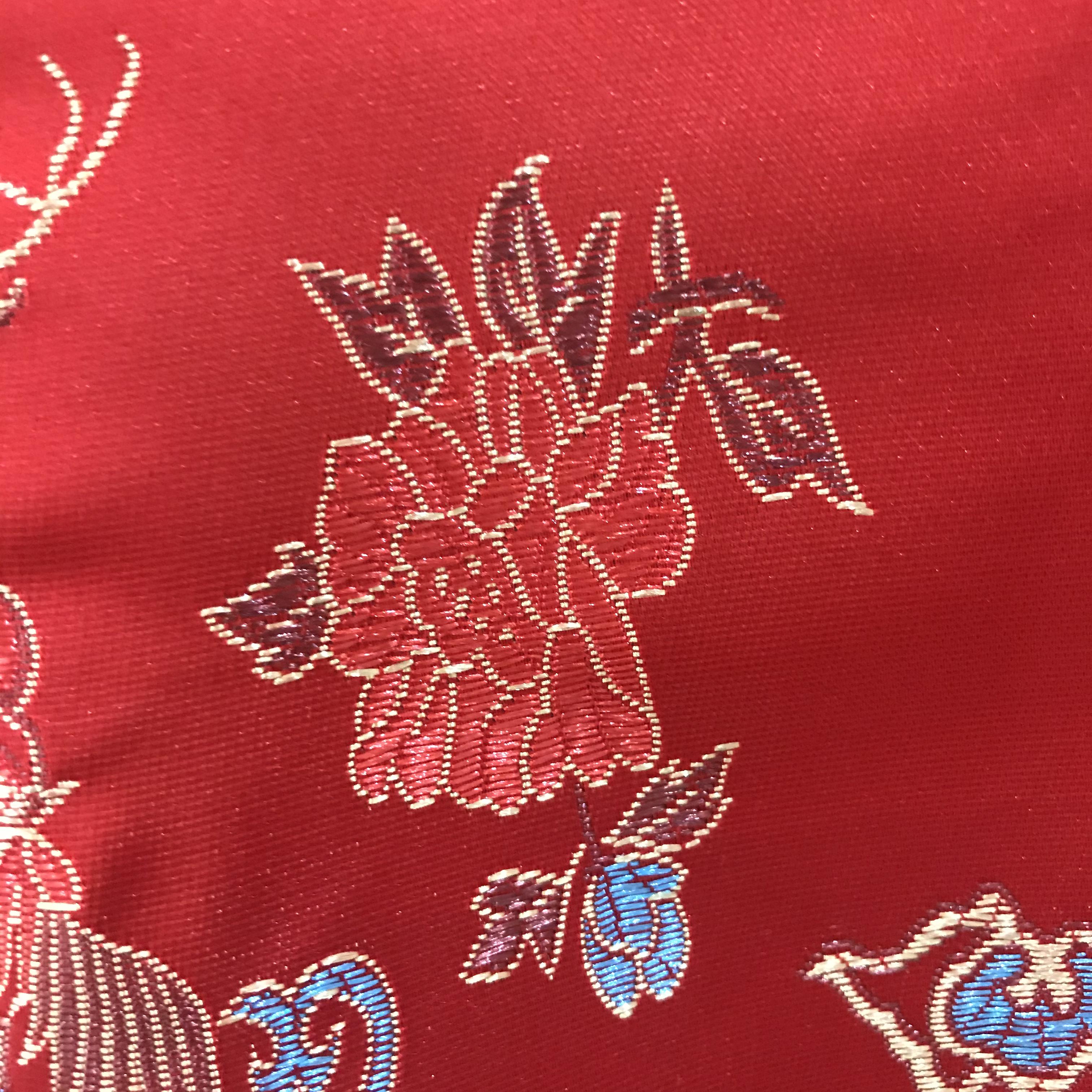 กี่เพ้ายาวสีแดง ทอลายมังกรและนกฟีนิกซ์ ส่งฟรี ems