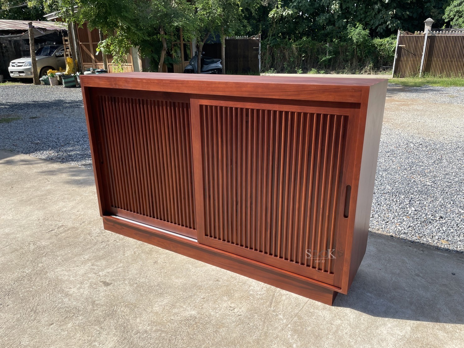 เคาน์เตอร์โมเดร์นบานซี่สไลด์ (สีสัก)