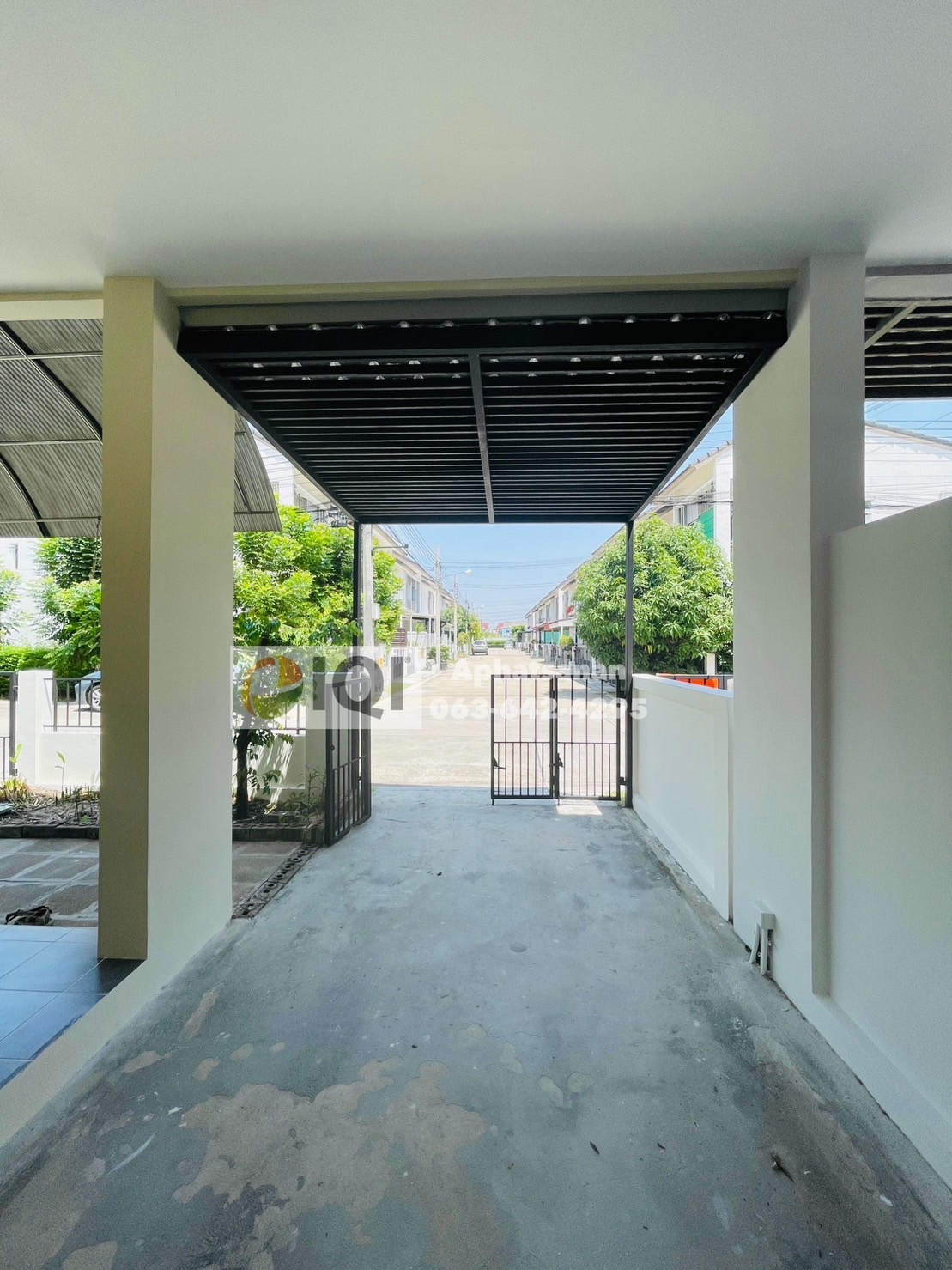 ขาย ทาวน์โฮม 2 ชั้น ธนาซิโอ รัตนาธิเบศร์ ใกล้รถไฟฟ้า MRT สามแยกบางใหญ่