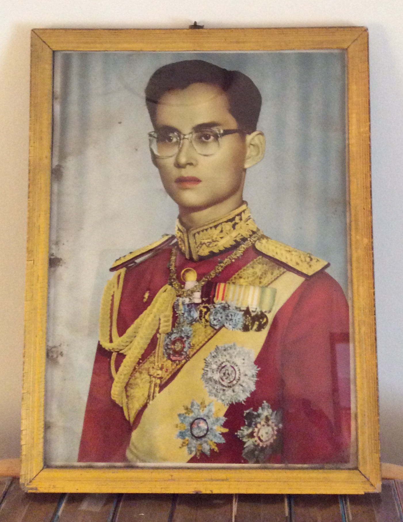 ภาพพิมพ์ในหลวงรัชการที่ 9 เก่าๆ เดิมๆ พิมพ์อังกฤษ