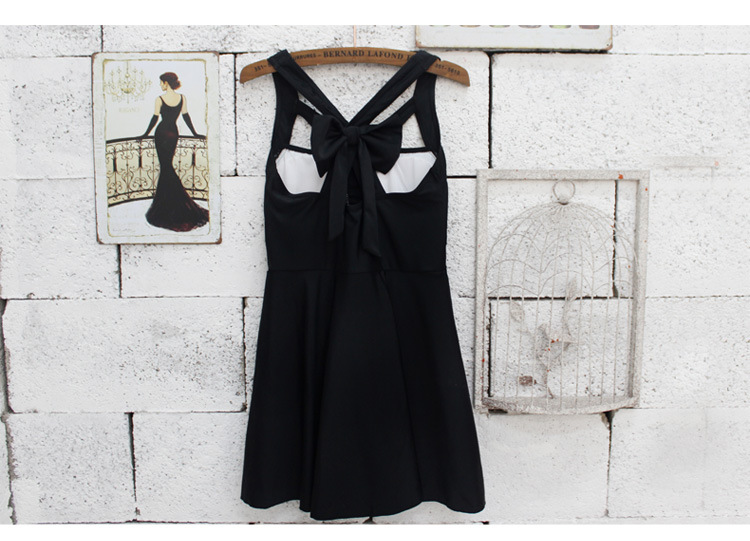 ชุดว่ายน้ำวันพีชสีดำ ส่งฟรี ems