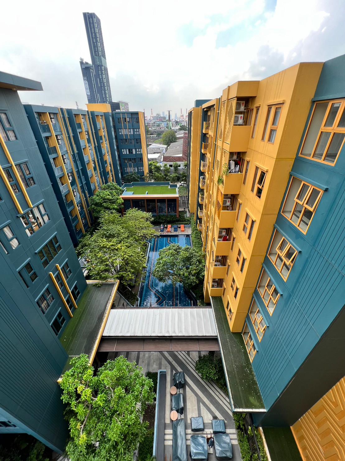 ขายเดอะ เบส สุขุมวิท 50 ขนาด 2 ห้องนอน บีทีเอส อ่อนนุช