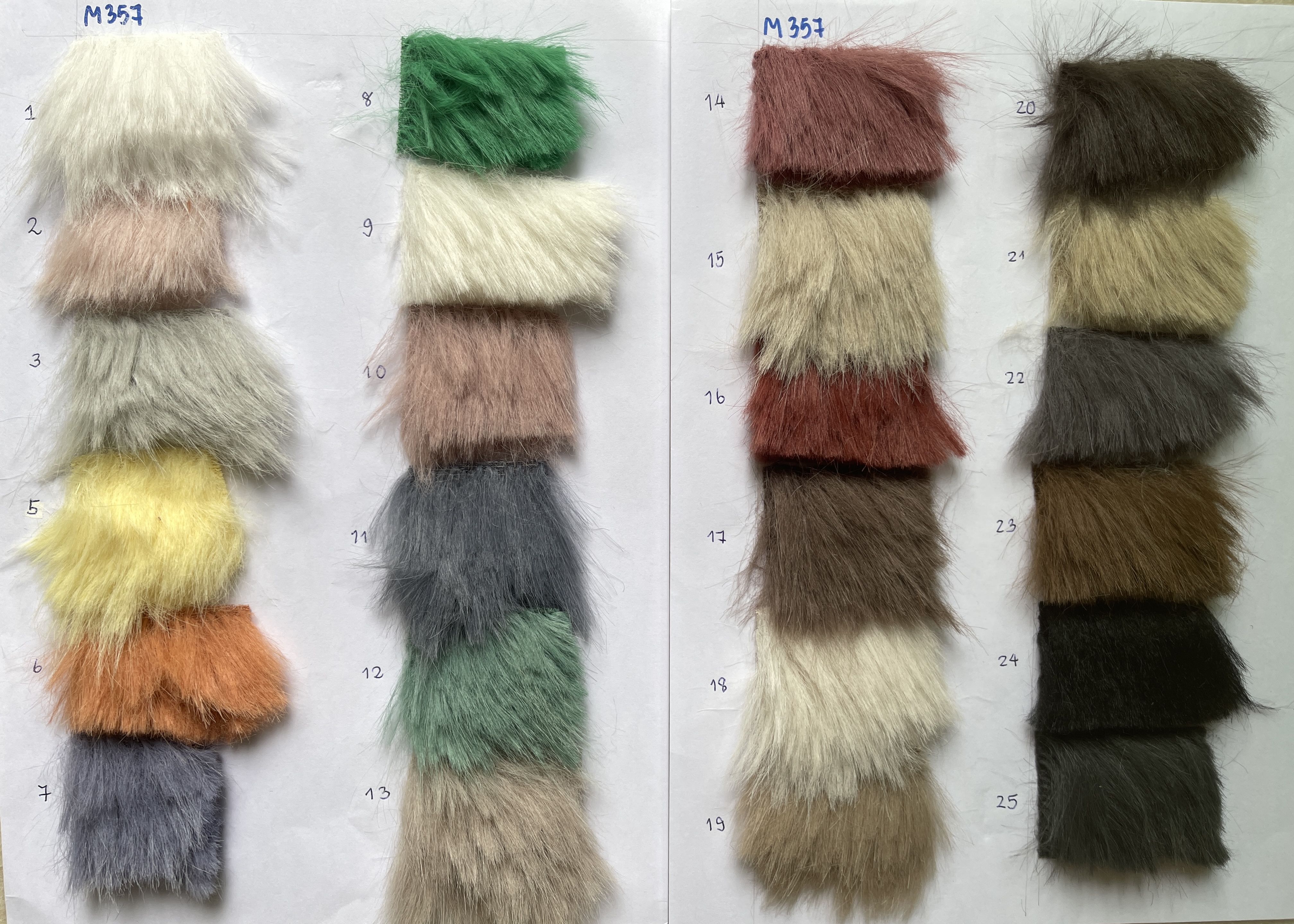 M357 ผ้าขนเฟอร์ยาว Little Fox ผ้าบุเฟอร์นิเจอร์ ผ้าหุ้มโซฟา ผ้าพรมปูพื้น ผ้าขนตกแต่งห้อง ผ้าขนทำเสื้อหนาว ผ้าคลุุม ผ้าแฟนซี หน้ากว้าง 180 ซม ผ้าพรมปูพื้น ผ้าขนตกแต่งห้อง ตกแต่งคอนโด ผ้าขนทำตุ๊กตา ผ้าขนงานพรีเมี่ยม