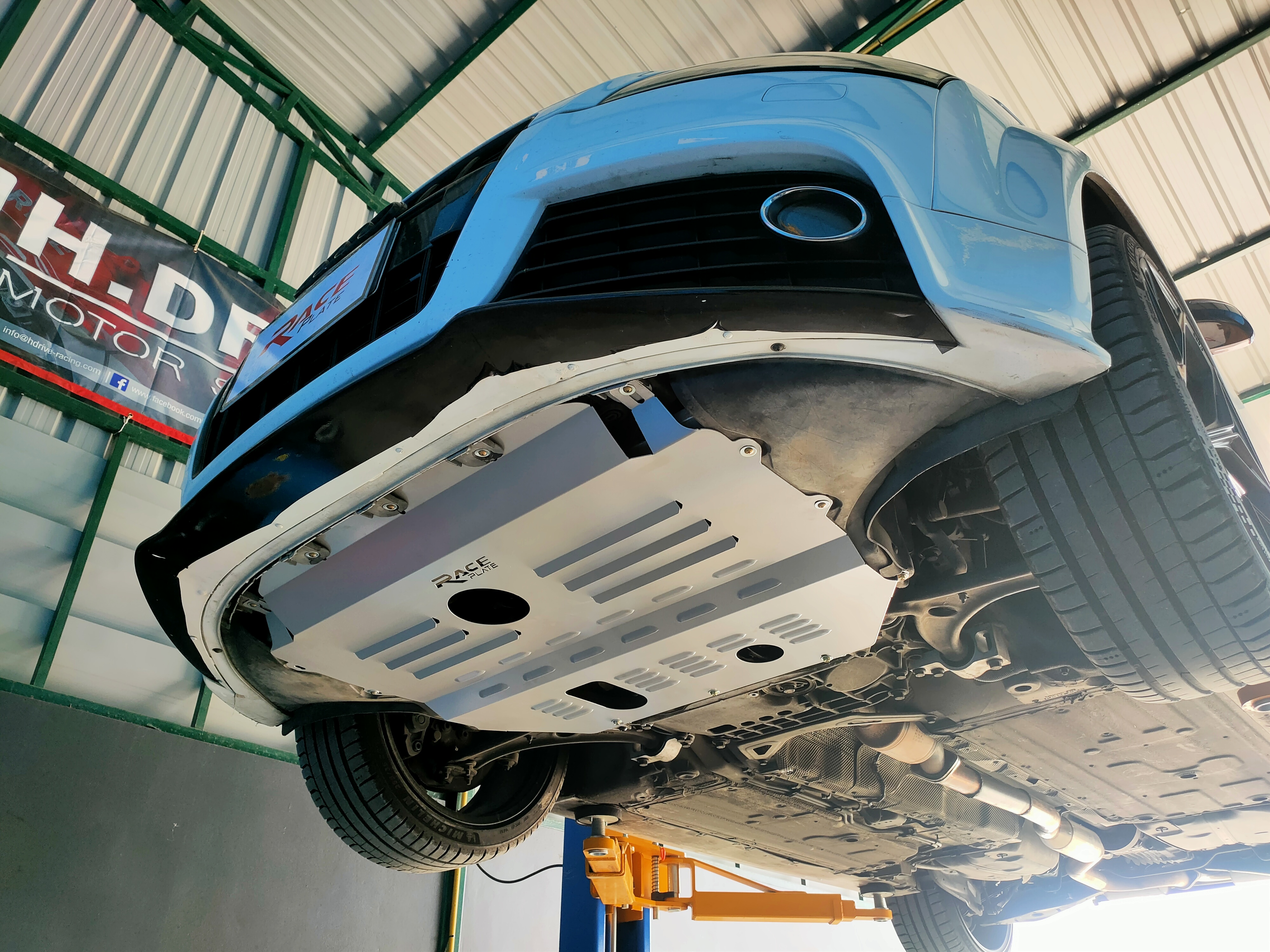 แผ่นปิดใต้ห้องเครื่องอลูมิเนียม Audi TT MK2 2006-14 Raceplate_Undertray