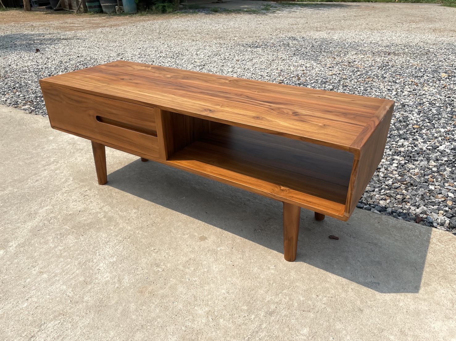 โต๊ะกลางสไตล์ญี่ปุ่น ขากลม