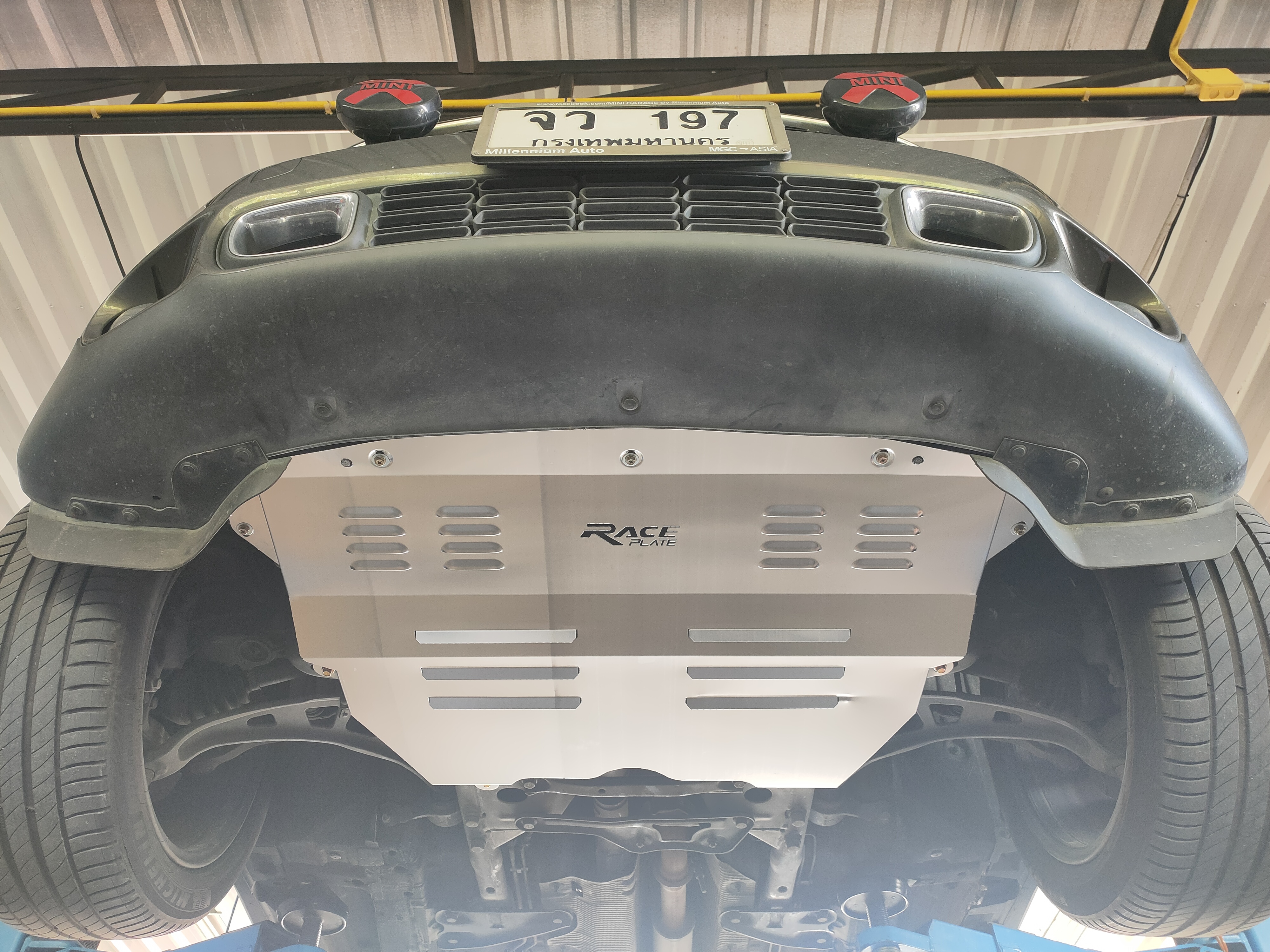 แผ่นปิดใต้ห้องเครื่องอลูมิเนียม minicooper Countryman R60 Raceplate_Undertray