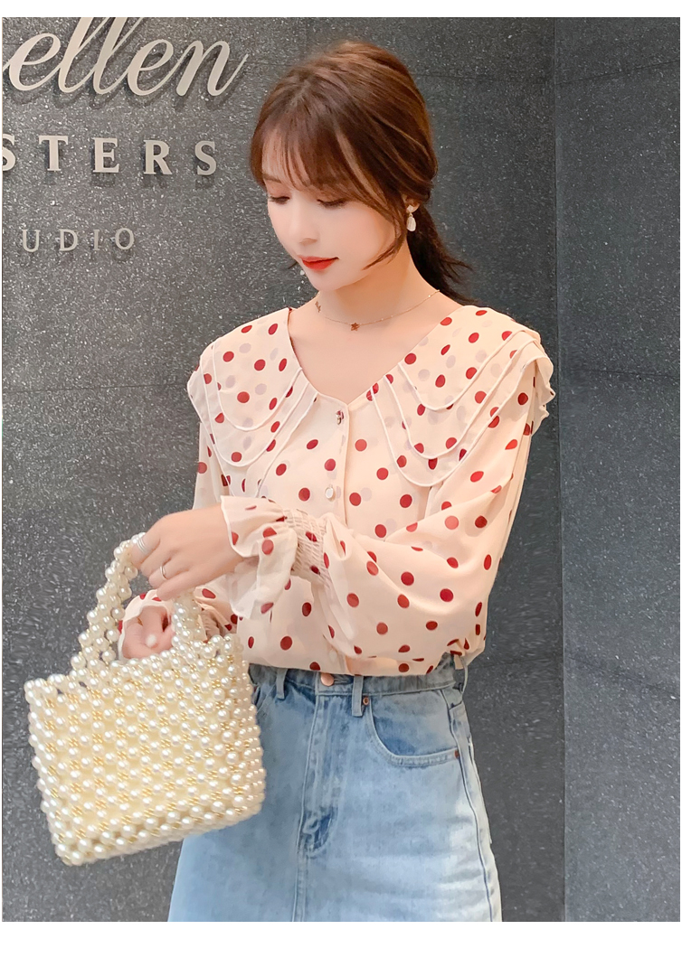 เสื้อสีครีมลายจุดสีแดง เสื้อใส่ทำงานสวยๆๆ ส่งฟรี ems