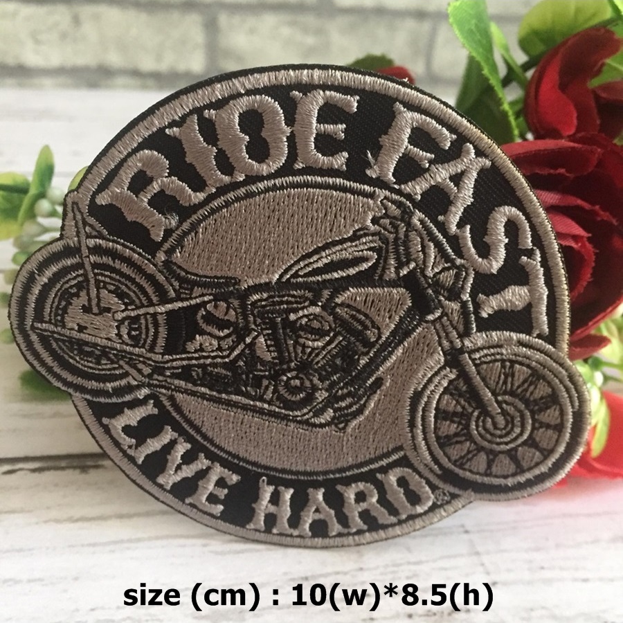 Ride Fast Live Hard ตัวรีดติดเสื้อ อาร์มรีด อาร์มปัก ตกแต่งเสื้อผ้า หมวก กระเป๋า แจ๊คเก็ตยีนส์ Racing Embroidered Iron on Patch