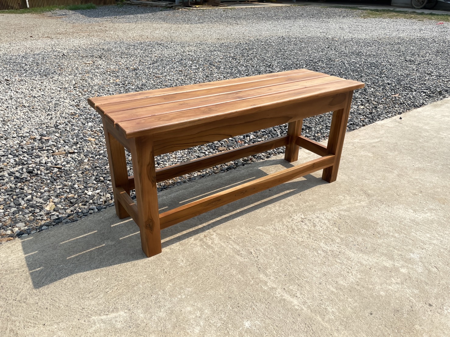 ม้านั่งยาวระแนง