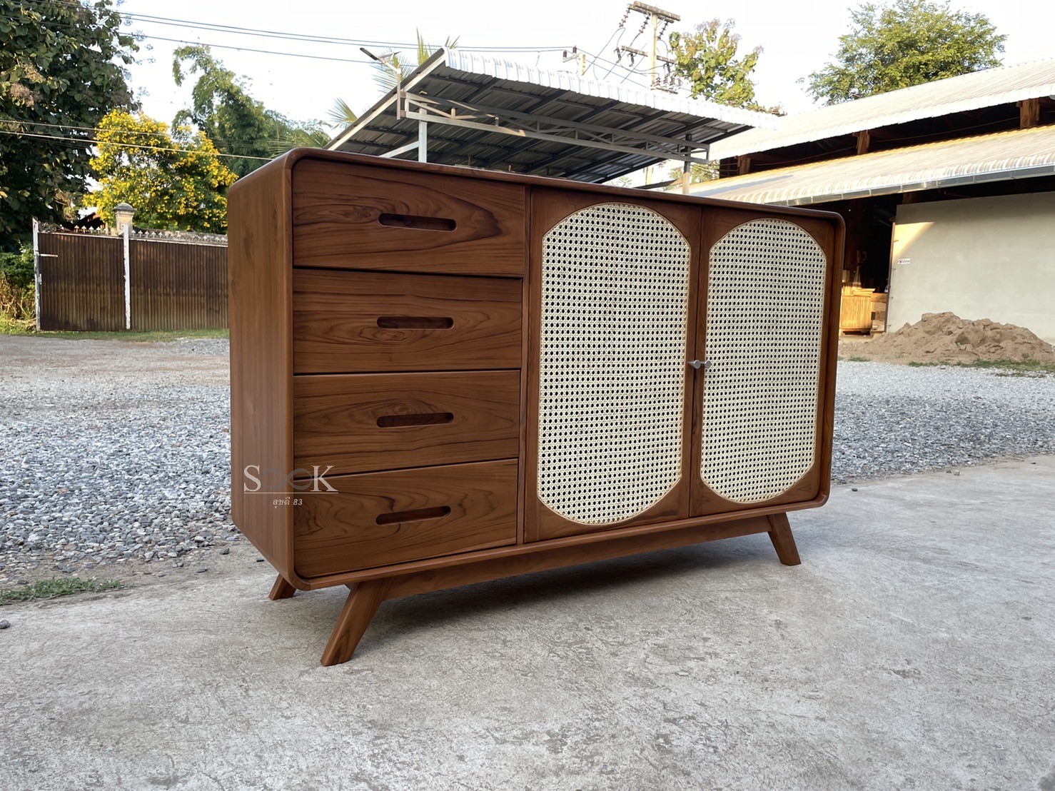 ตู้เก็บของบานหวาย