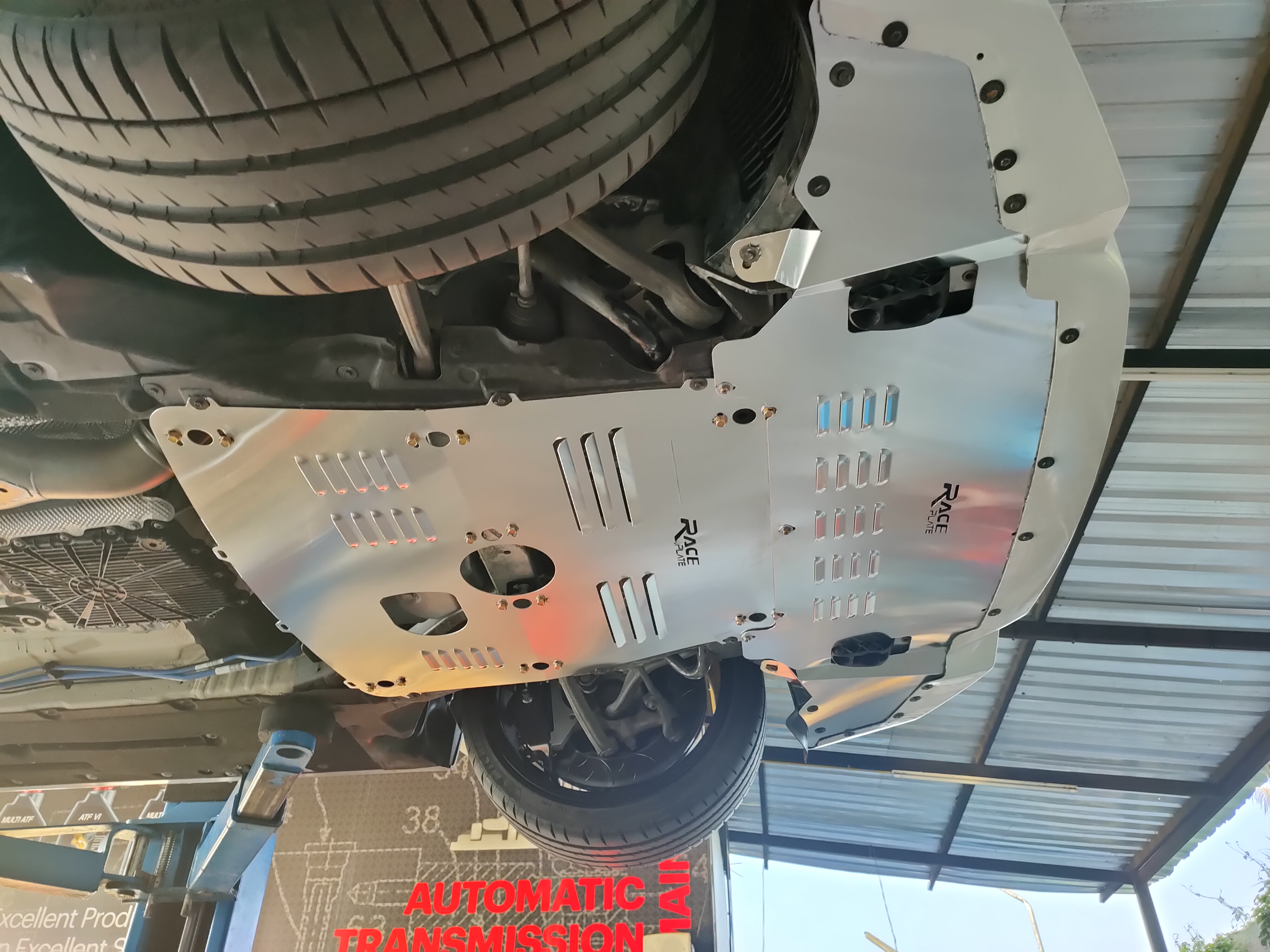 แผ่นปิดใต้ห้องเครื่อง แผ่นปิดใต้กันชนอลูมิเนียม BMW M2 Raceplate_Undertray