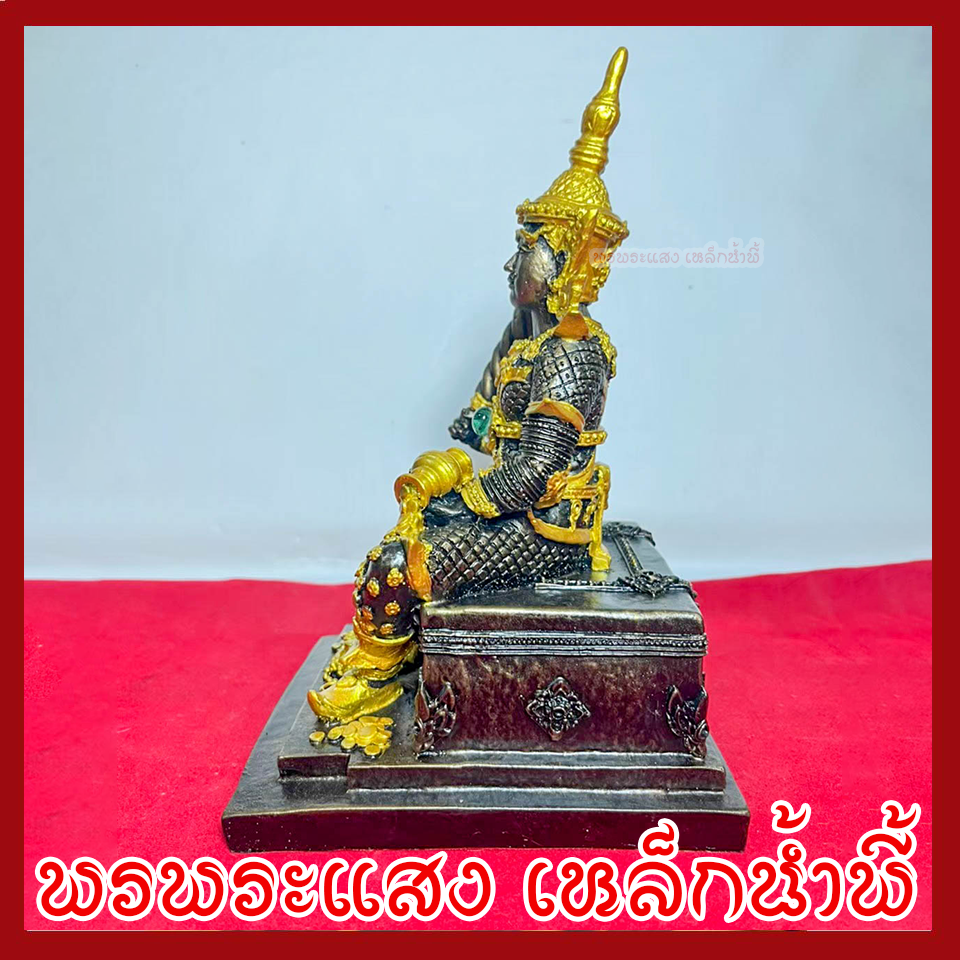 ท้าวเวสสุวรรณ หน้าเทพ บันดาลทรัพย์ สีมันปูแต่งทอง เนื้อมวลสารแร่เหล็กน้ำพี้