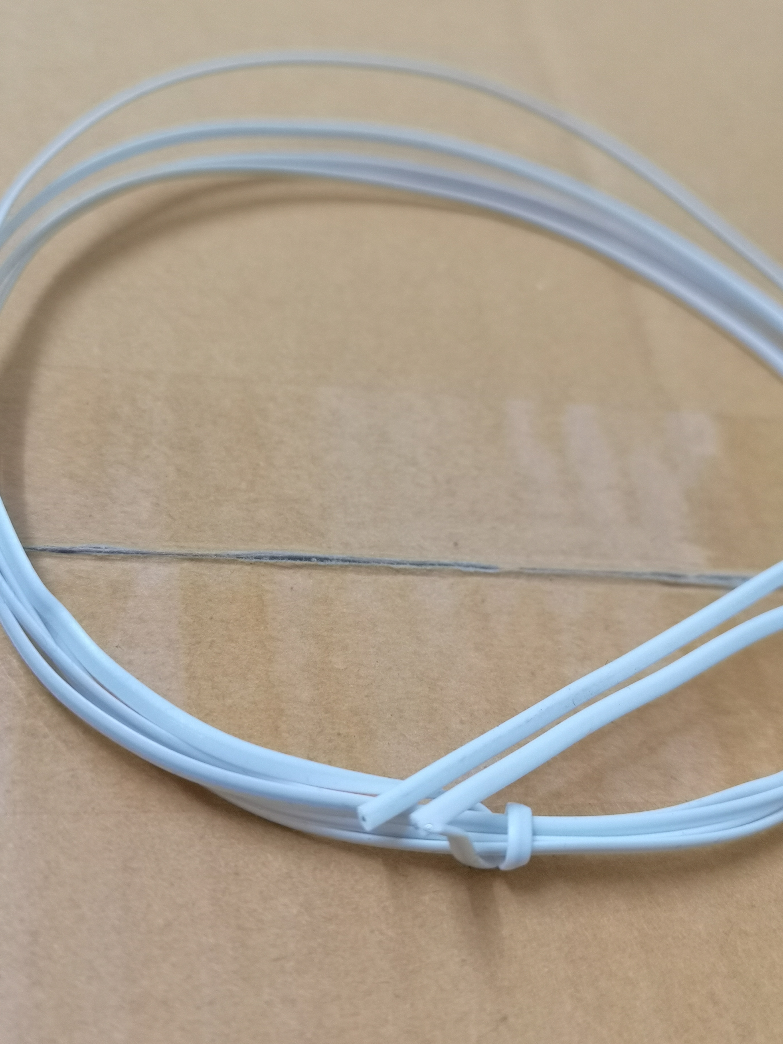 ลวดมัดสายไฟ ลวดมัดสายแลน ลวดมัดสายโทรศัพท์ ลวดพลาสติก ลวดหุ้มพลาสติก ลวดเคลือบพลาสติก ชนิด หุ้มด้วย PE (PE TIE) SKU-00115