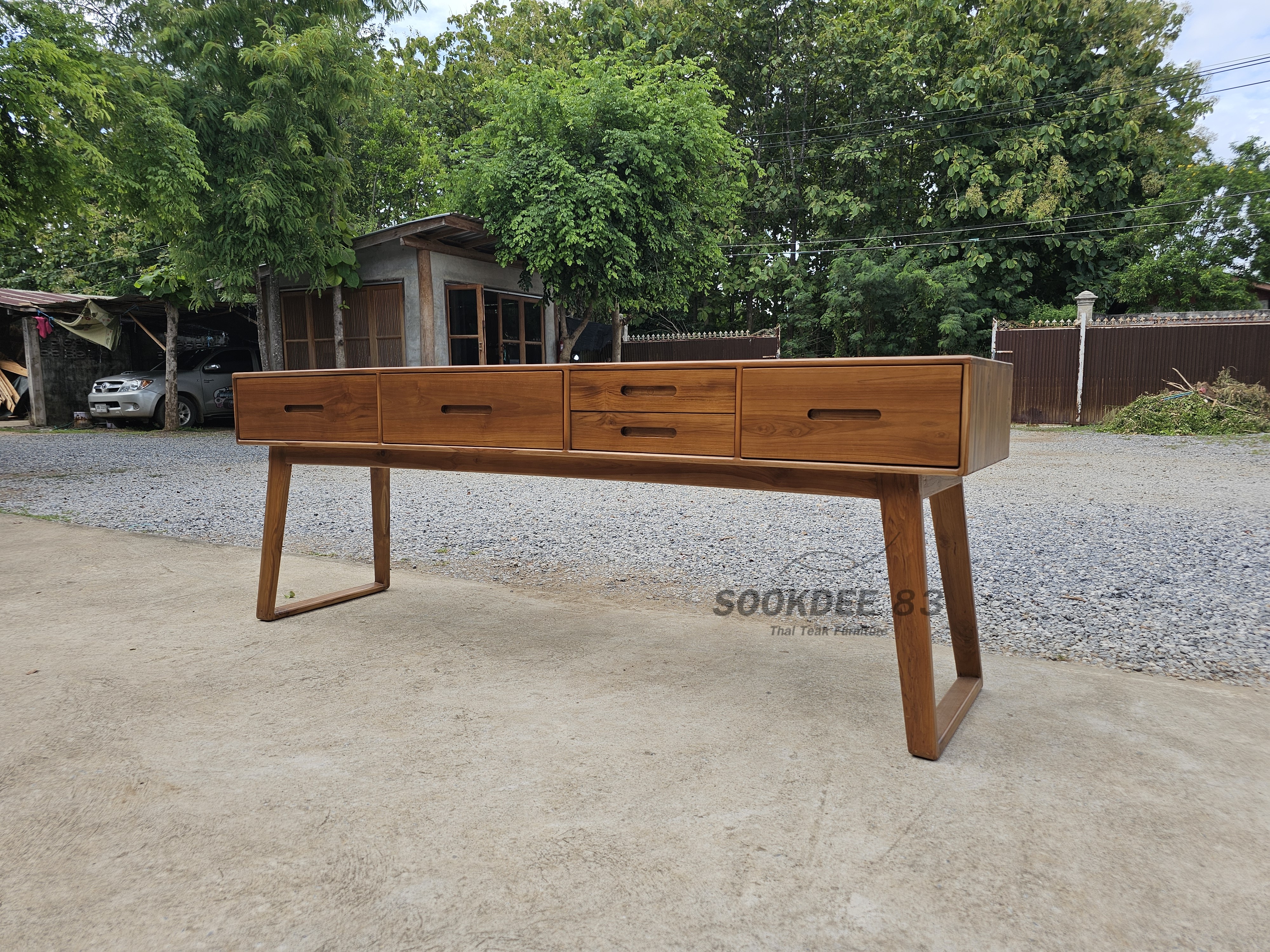 โต๊ะเขียนหนังสือขายู 2 ม.