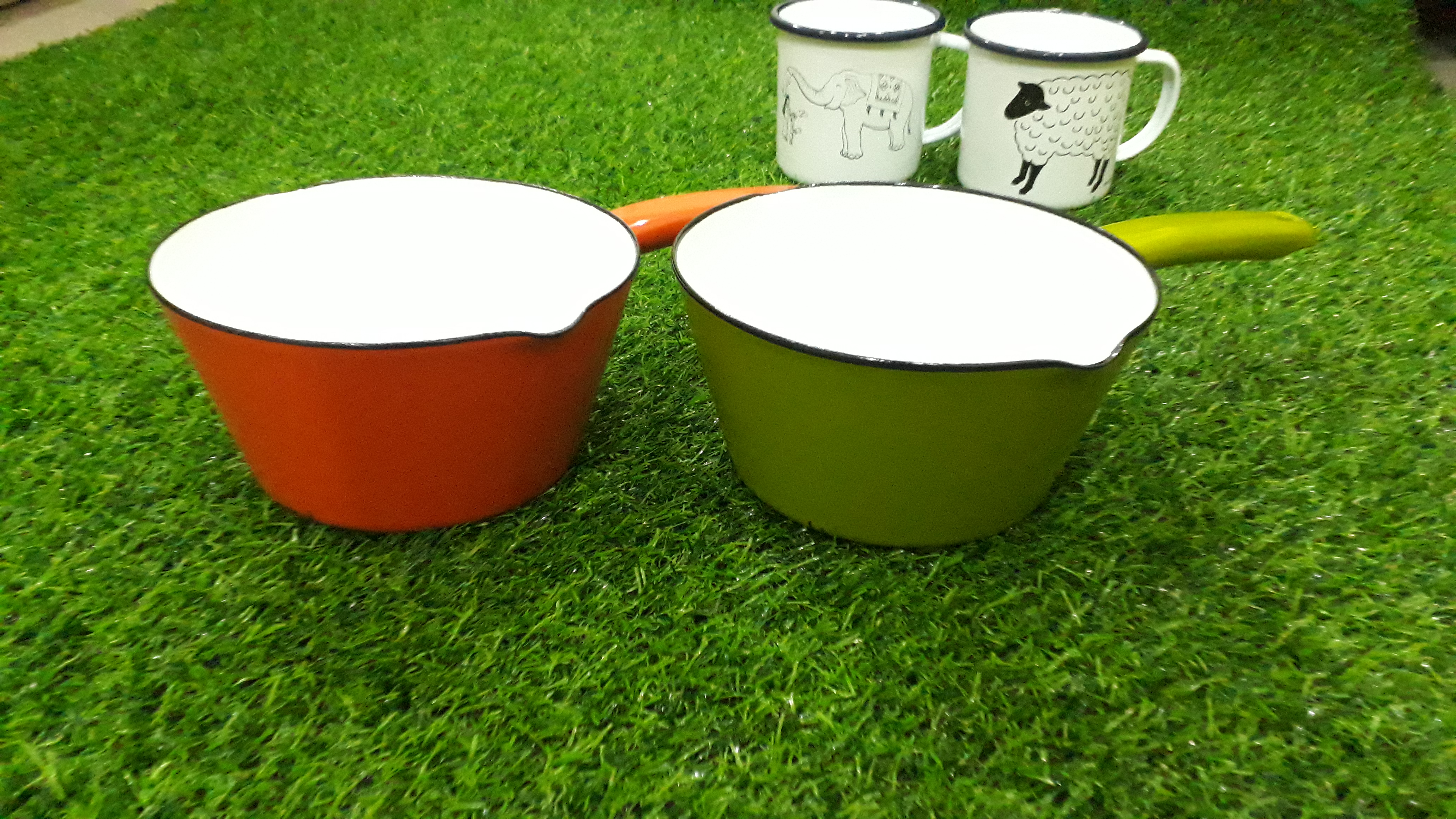 กะทะอีนาเมล Milk Pan ขนาดเส้นผ่าศูนย์กลาง 14 cm. (ราคาต่อชิ้น)