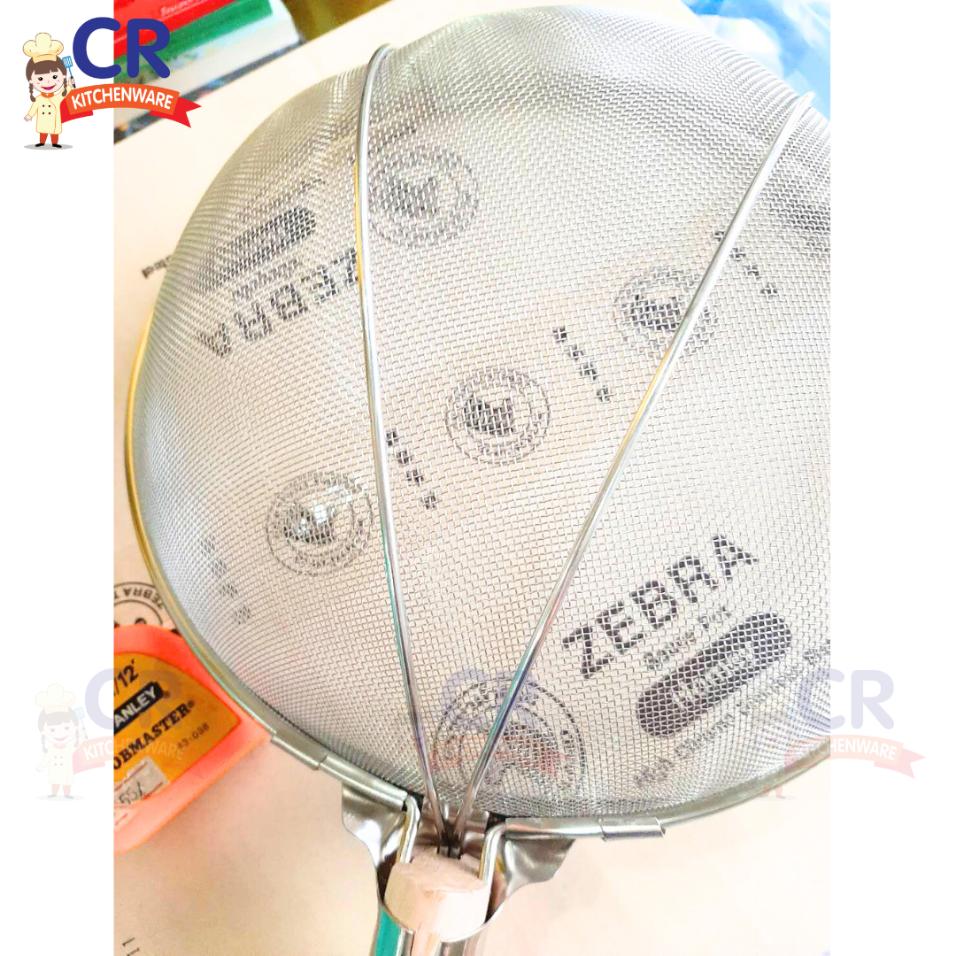 กระชอนสแตนเลสด้ามไม้กลม ตาถี่