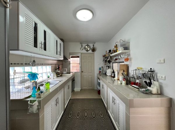 ขายด่วน บ้านเดี่ยว 2 ชั้น หมู่บ้านกลางสวน (โรงโป๊ะ) ตำบลตะเคียนเตี้ย บางละมุง ชลบุรี