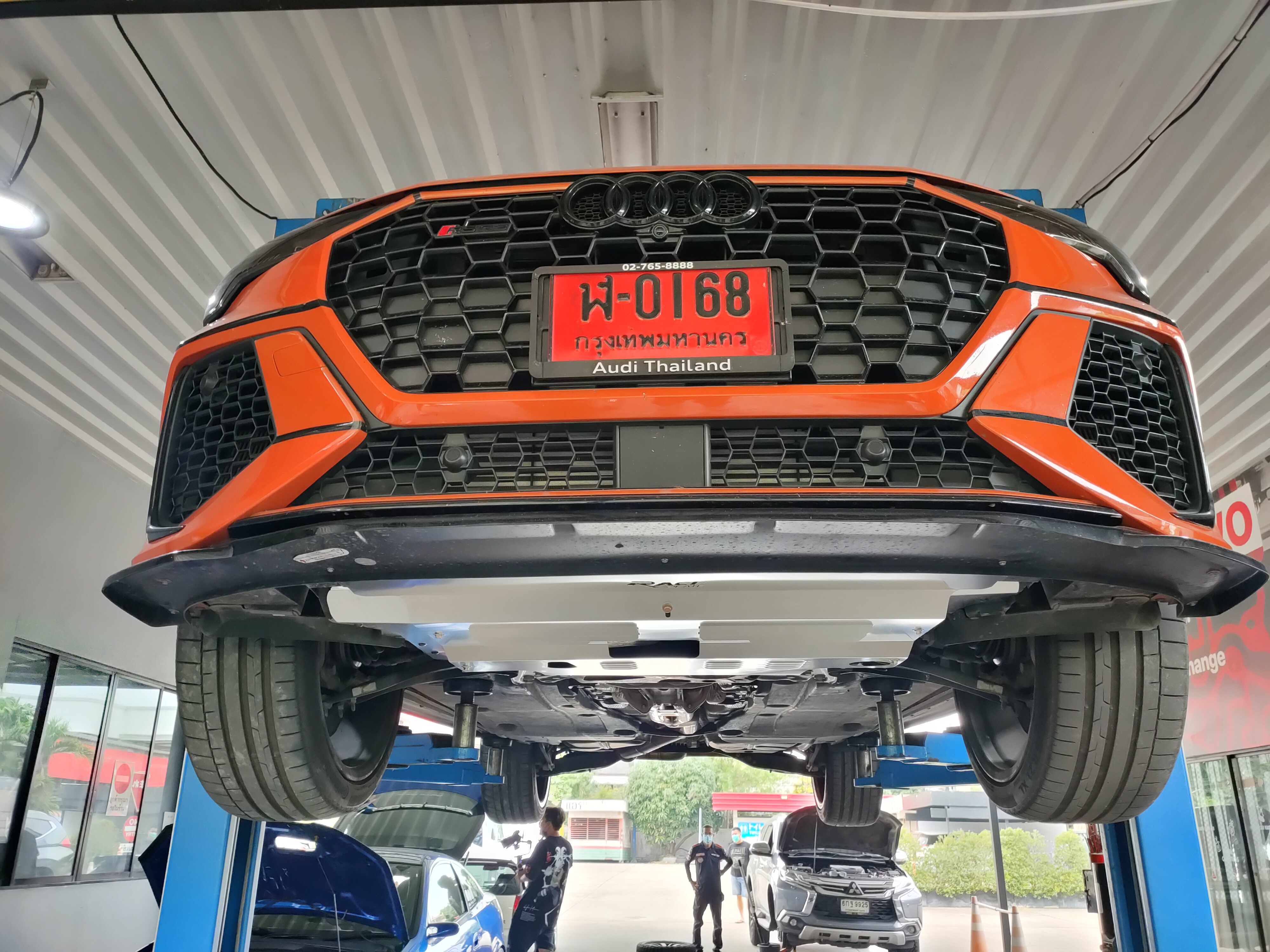 แผ่นปิดใต้ห้องเครื่องอลูมิเนียม Audi RS Q3 Raceplate_Undertray