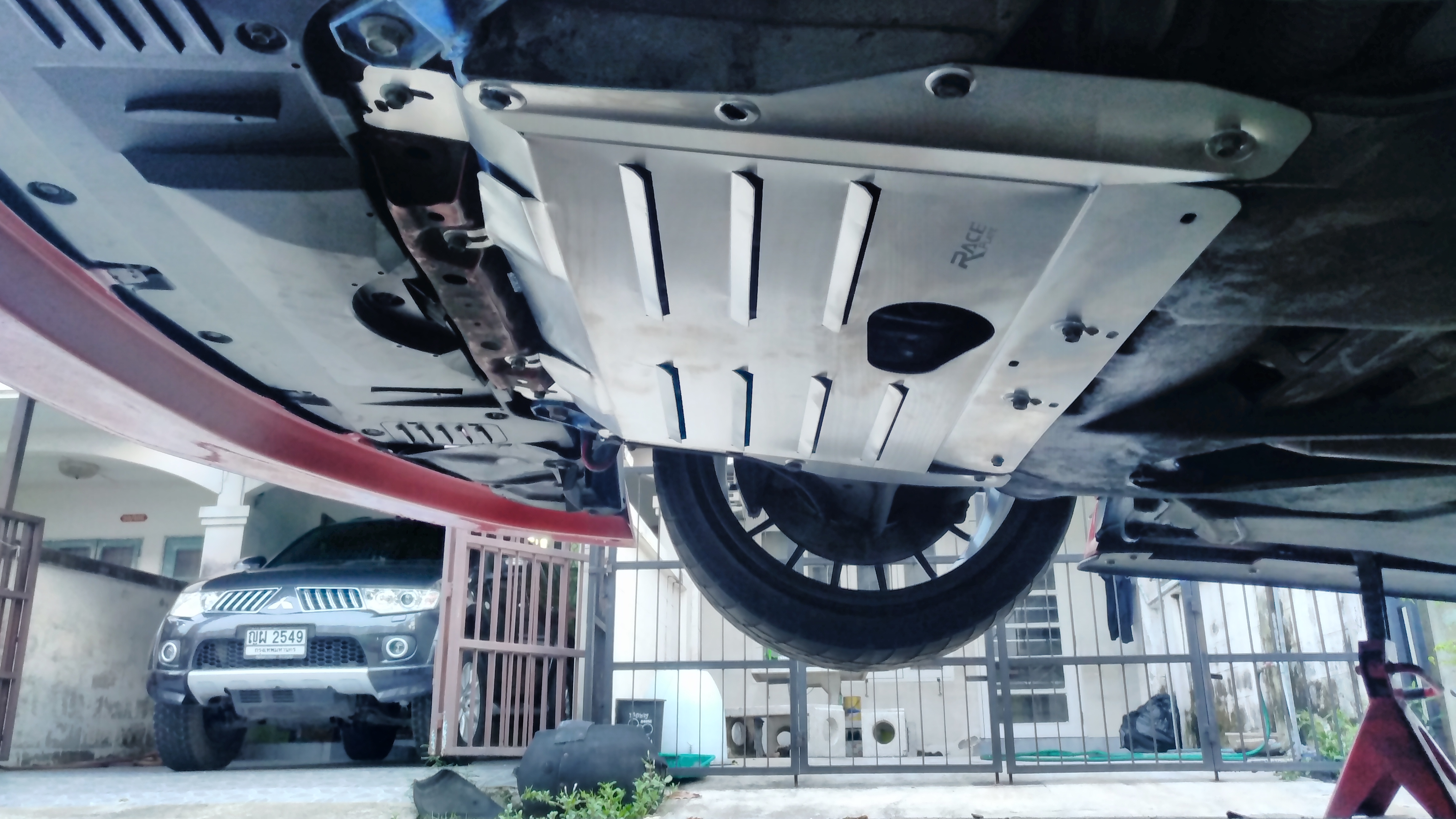 แผ่นปิดใต้ห้องเครื่องอลูมิเนียม Toyota Ft86 Raceplate_Undertray