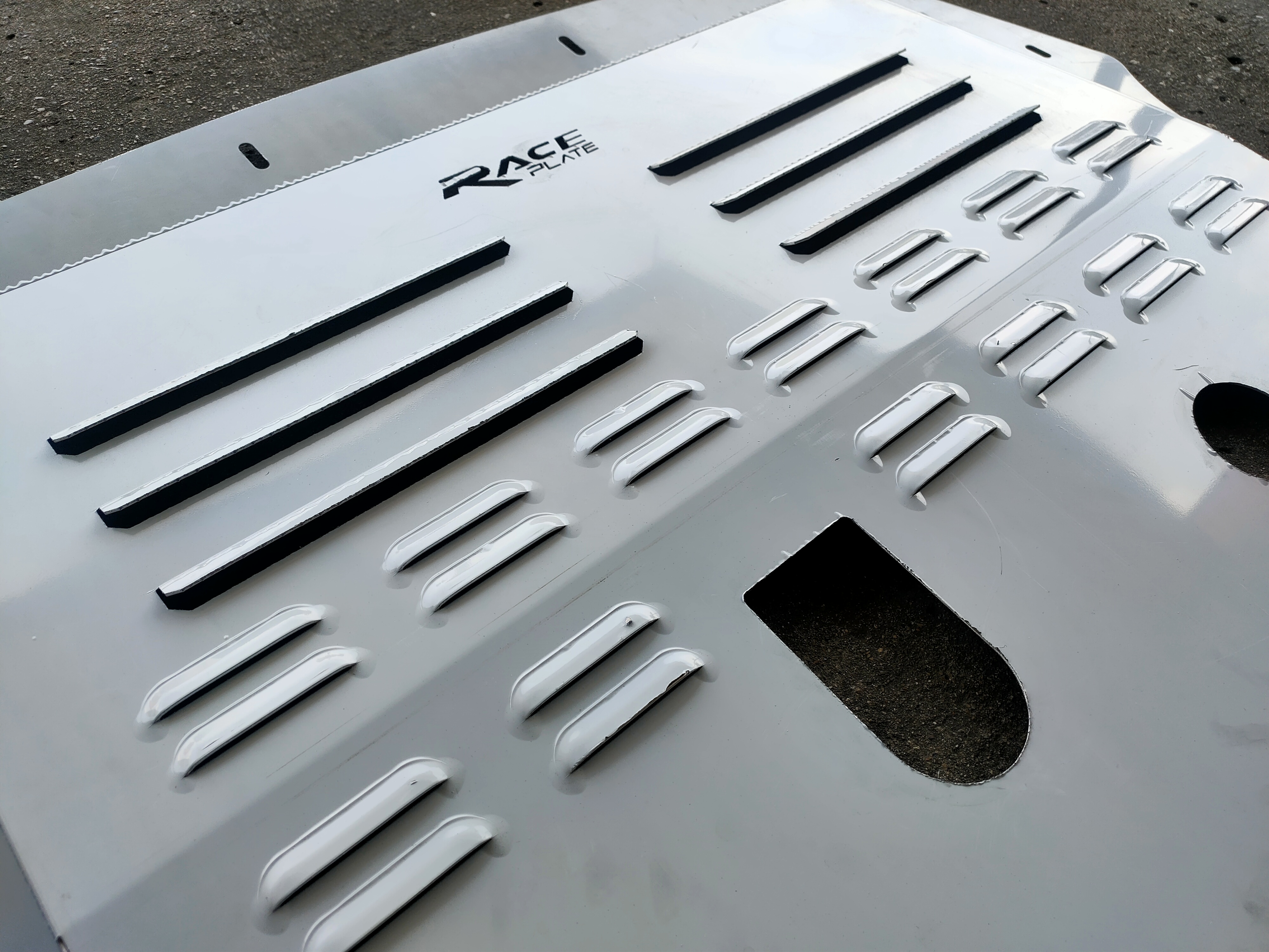 แผ่นปิดใต้ห้องเครื่องอลูมิเนียม Volkswagen Golf MK6 Raceplate_Undertray