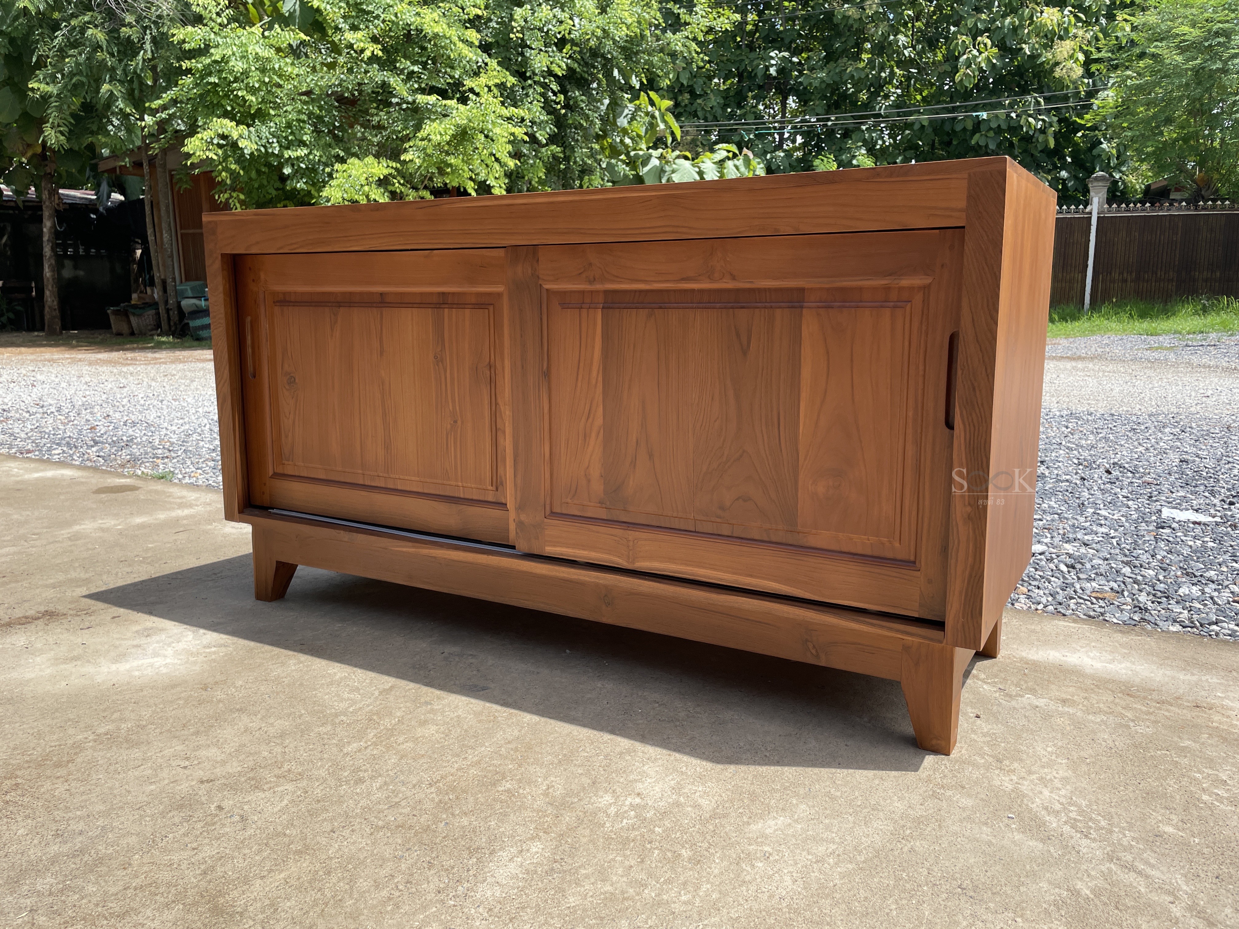 เคาน์เตอร์โมเดิร์นบานสไลด์