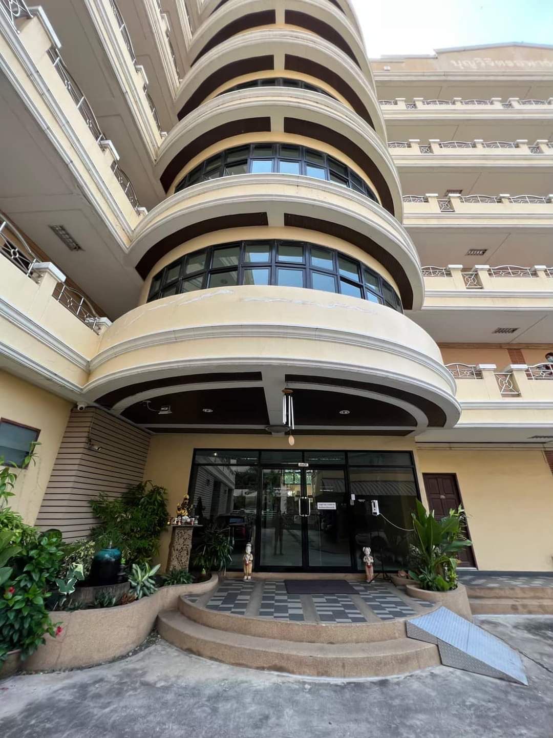 ขายอพาร์ทเม้นท์ อ.อ่างศิลา จ.ชลบุรี บุญวิจิตรอพาร์ทเม้นท์