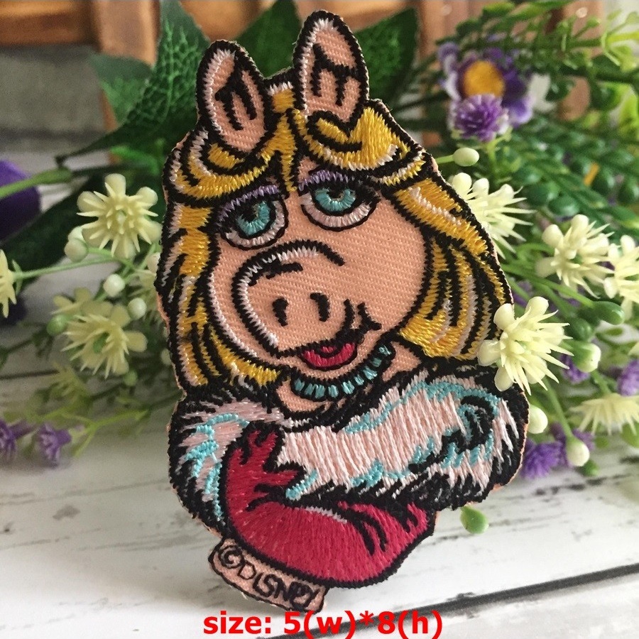 Clearance Lady Pig การ์ตูน ตัวรีดติดเสื้อ อาร์มรีด อาร์มปัก ตกแต่งเสื้อผ้า หมวก กระเป๋า แจ๊คเก็ตยีนส์ Embroidered Iron on Patch