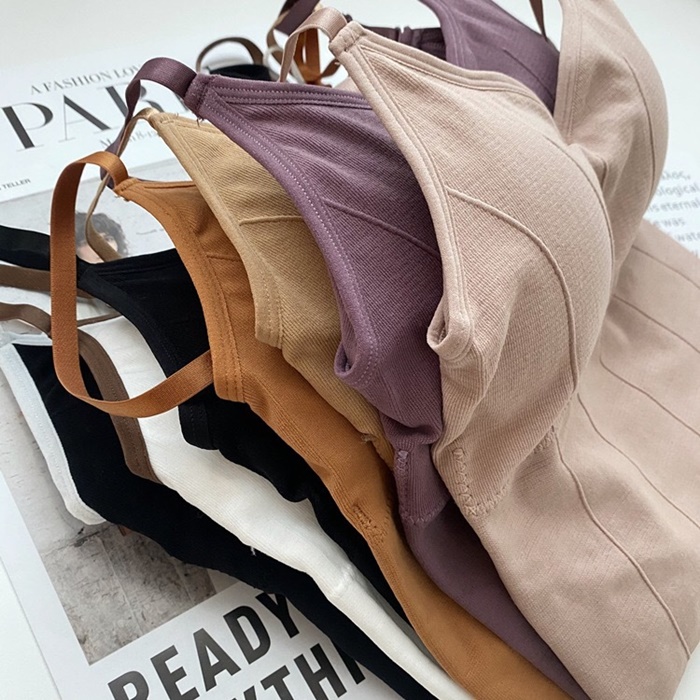 NA201 เสื้อบราสายเดี่ยวเอวลอยเซ็กซี่ จะใส่เป็นเสื้อแฟชั่นหรือเสื้อซับในก็ได้ทุกสถานการณ์ ตรงหน้าอกด้านในเป็นฟองน้ำมีช่องสามารถถอดออกได้ ตัวเสื้อเป็นผ้ายืดขยายได้ค่อนข้างดีใส่แล้วรัดรูปเข้าทรงสวยเลยค่ะ