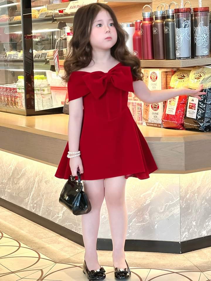 💜พร้อมส่ง💜ชุดเด็กผู้หญิง/JD68-เดรสเปิดไหล่กำมะหยี่สีแดง